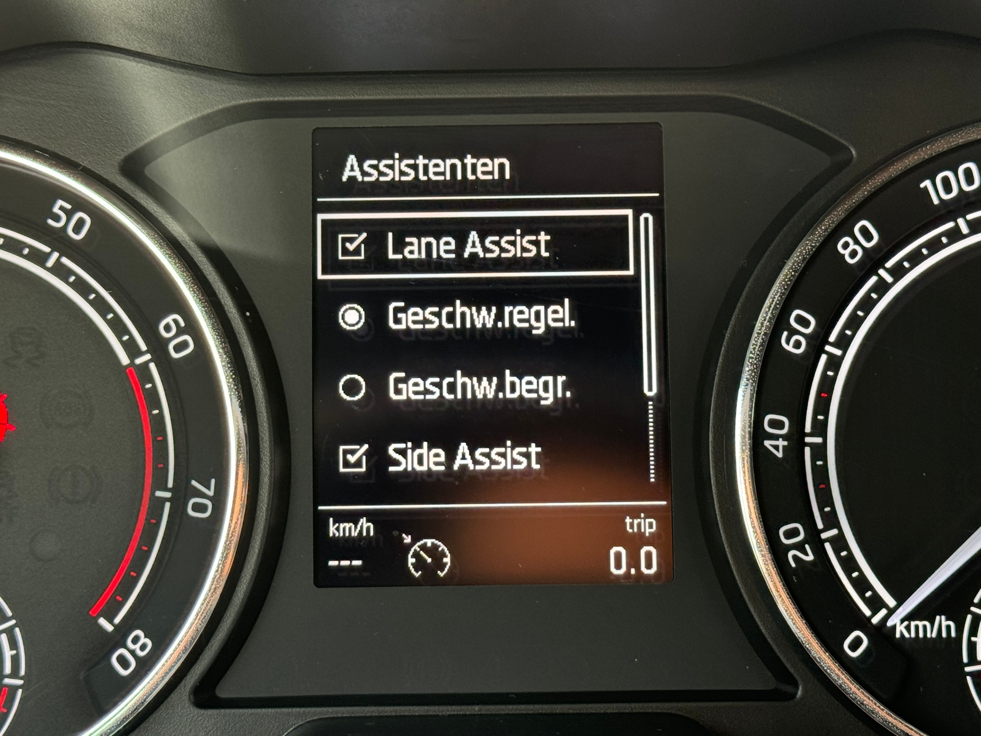 SKODA Scala 1.5 TSI ACT Style DSG-image-11