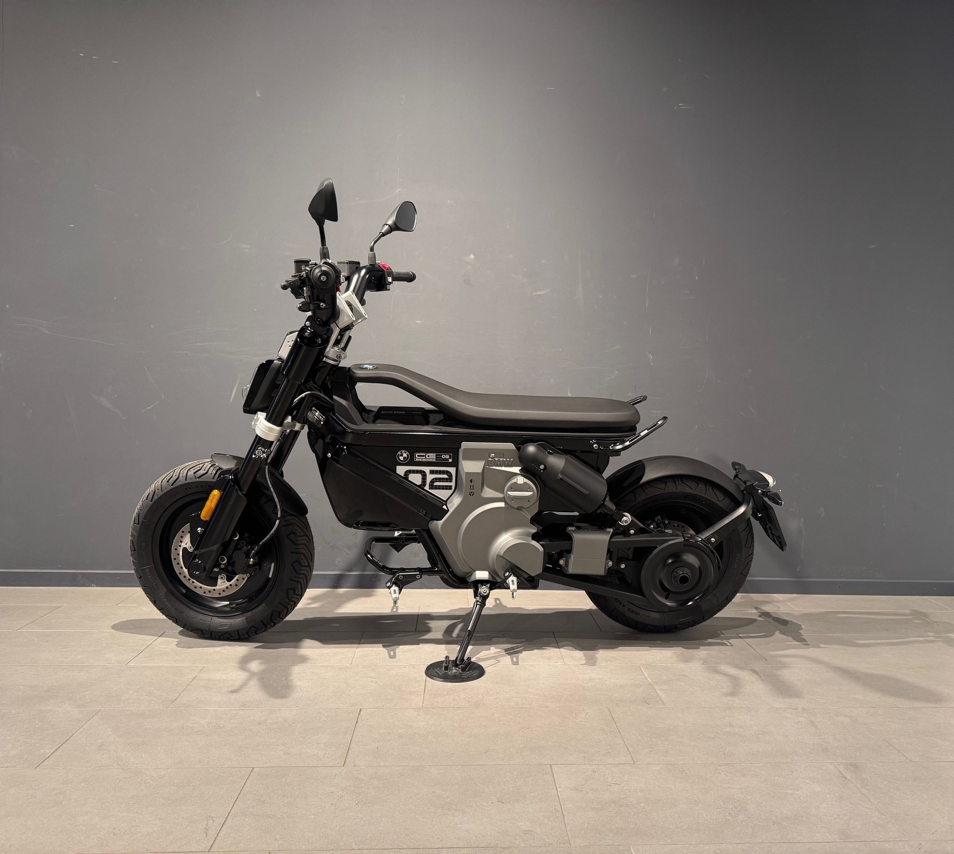 BMW CE 02 Urban Deal - über CHF 3'000.- Rabatt-showroom-element-2