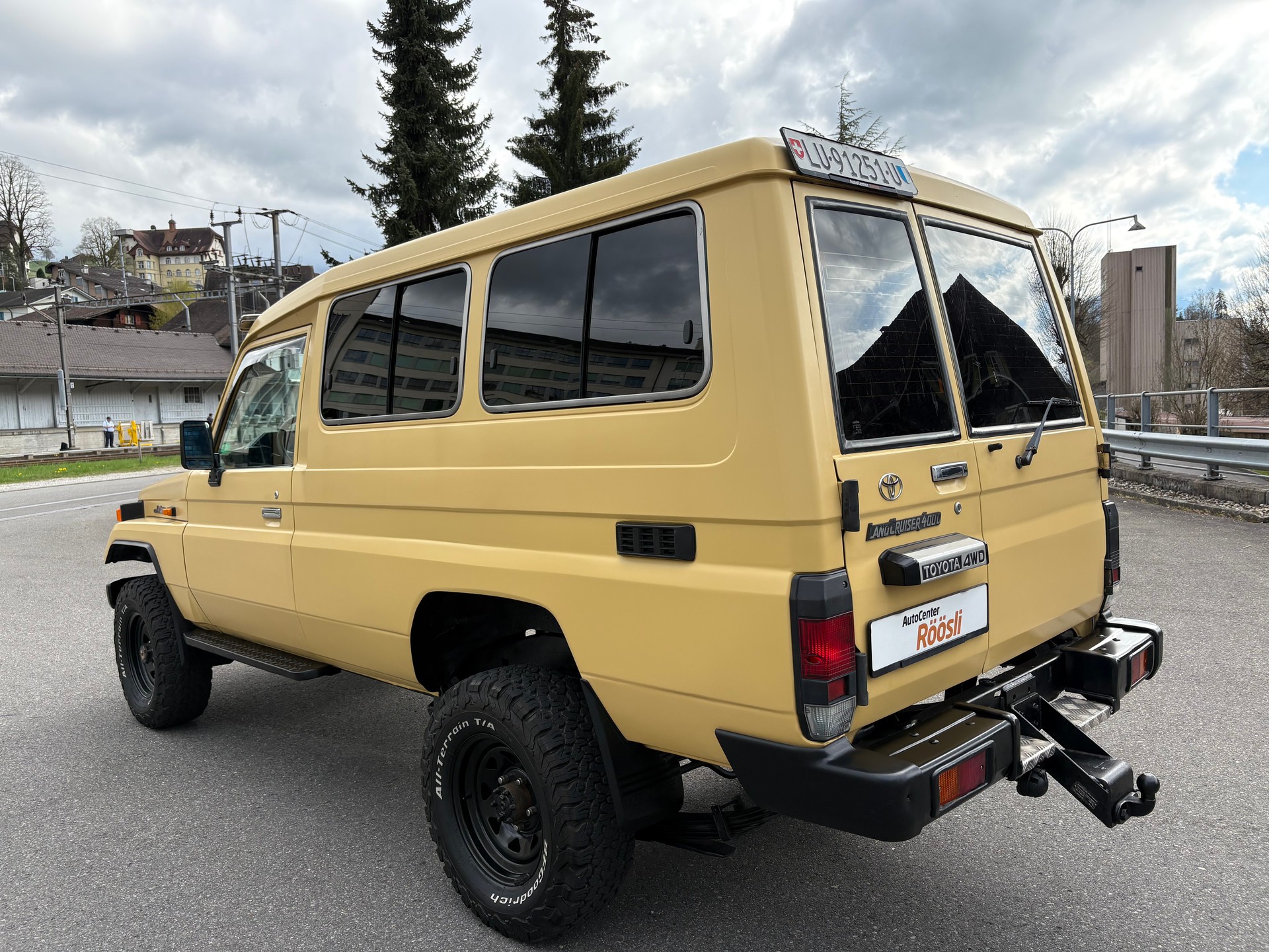 TOYOTA Land Cruiser 400 Hdt Long 4.2D-image-10