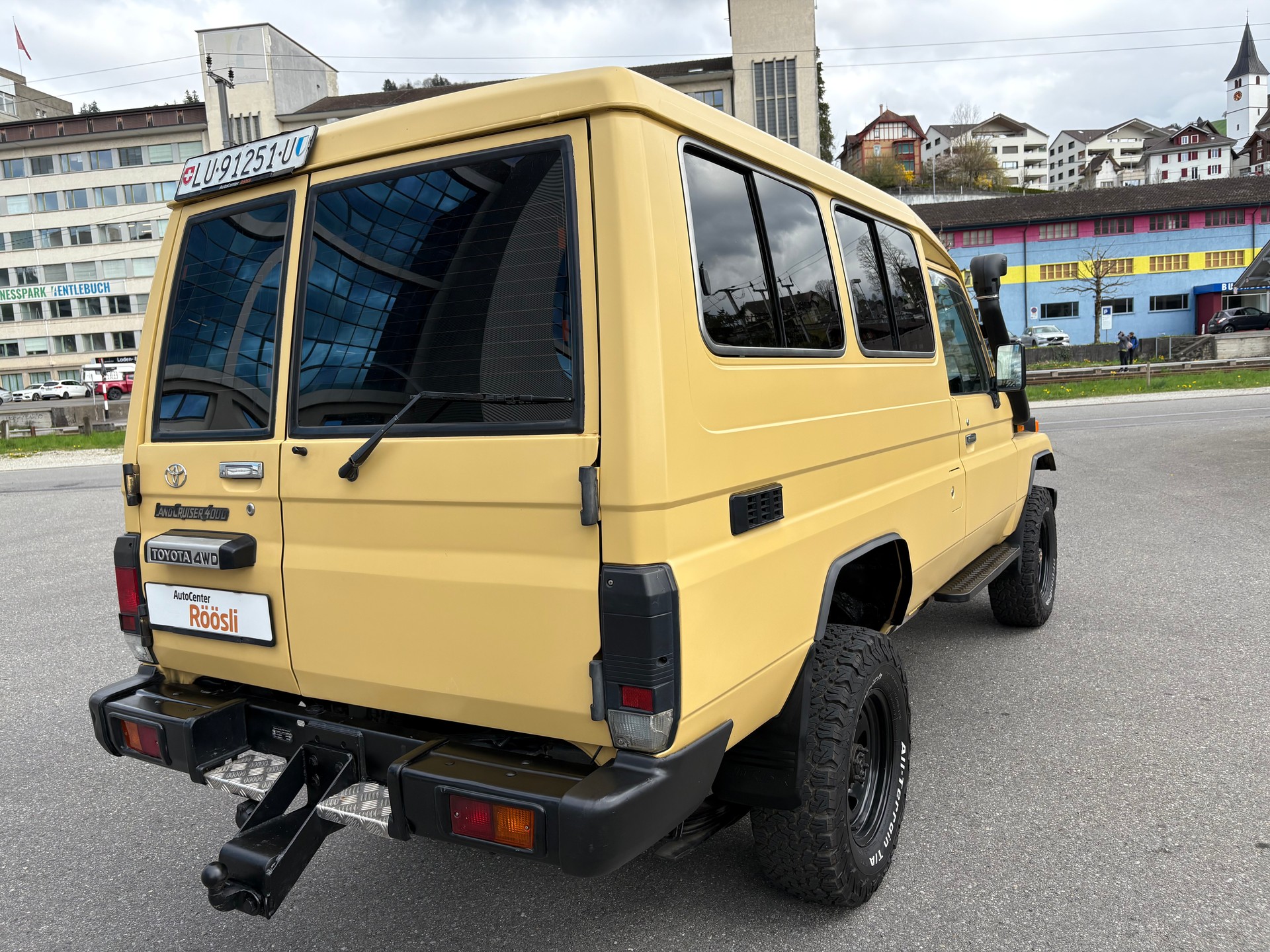TOYOTA Land Cruiser 400 Hdt Long 4.2D-image-9