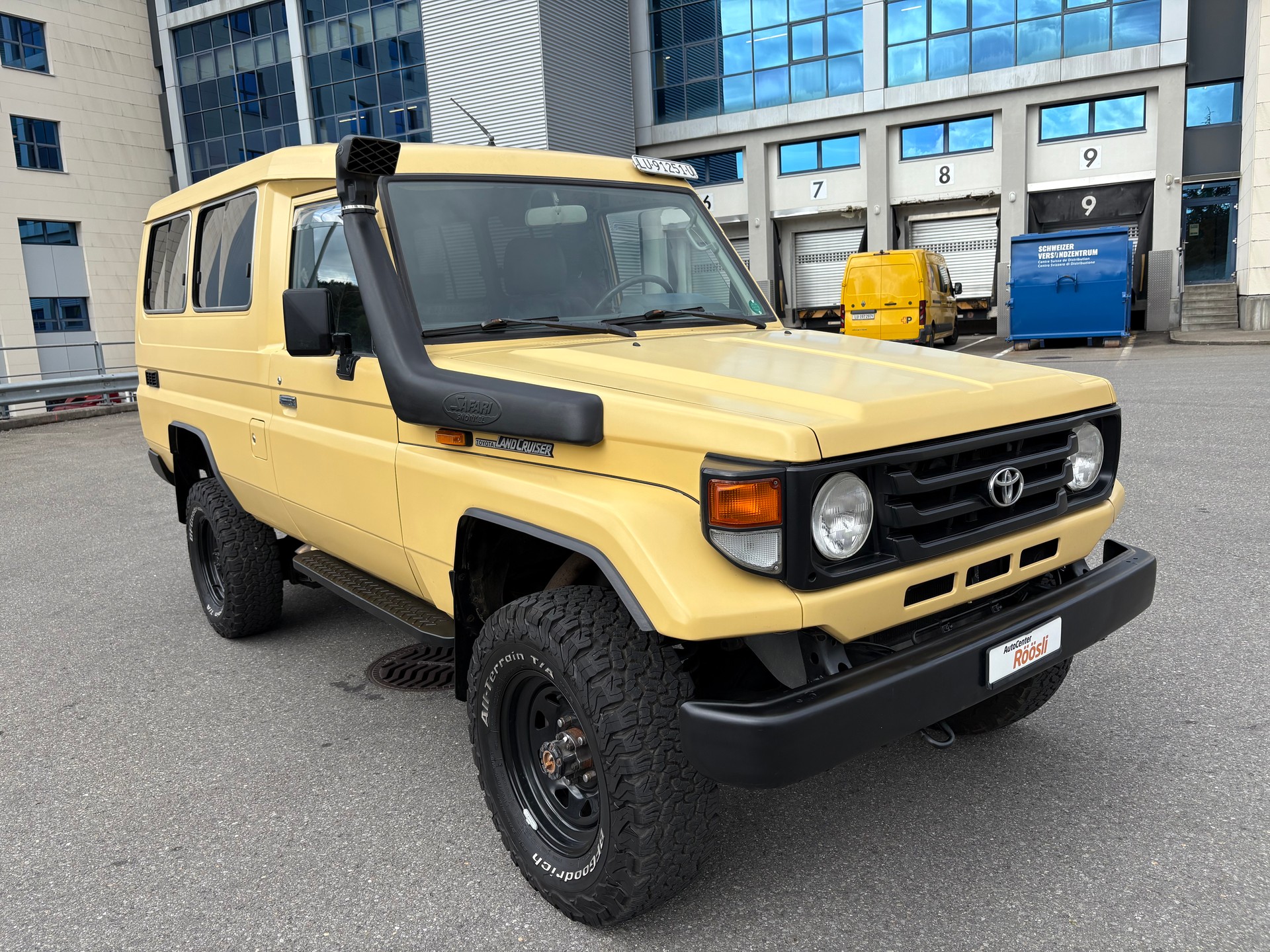 TOYOTA Land Cruiser 400 Hdt Long 4.2D-image-3