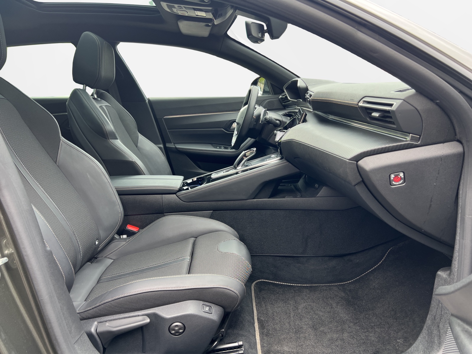 PEUGEOT 508 1.6 PHEV GT Pack EAT8-image-11