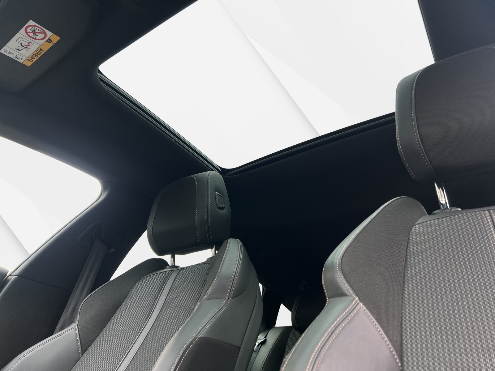 PEUGEOT 508 1.6 PHEV GT Pack EAT8-image-17