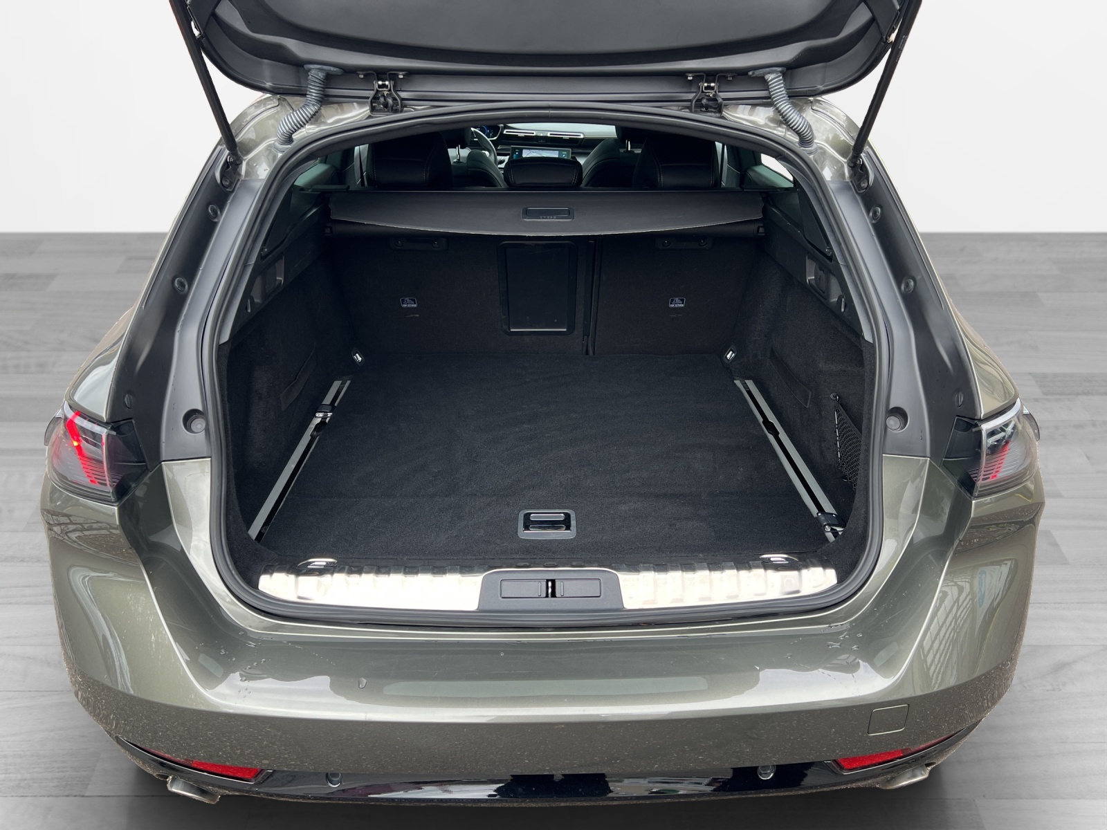PEUGEOT 508 1.6 PHEV GT Pack EAT8-image-12