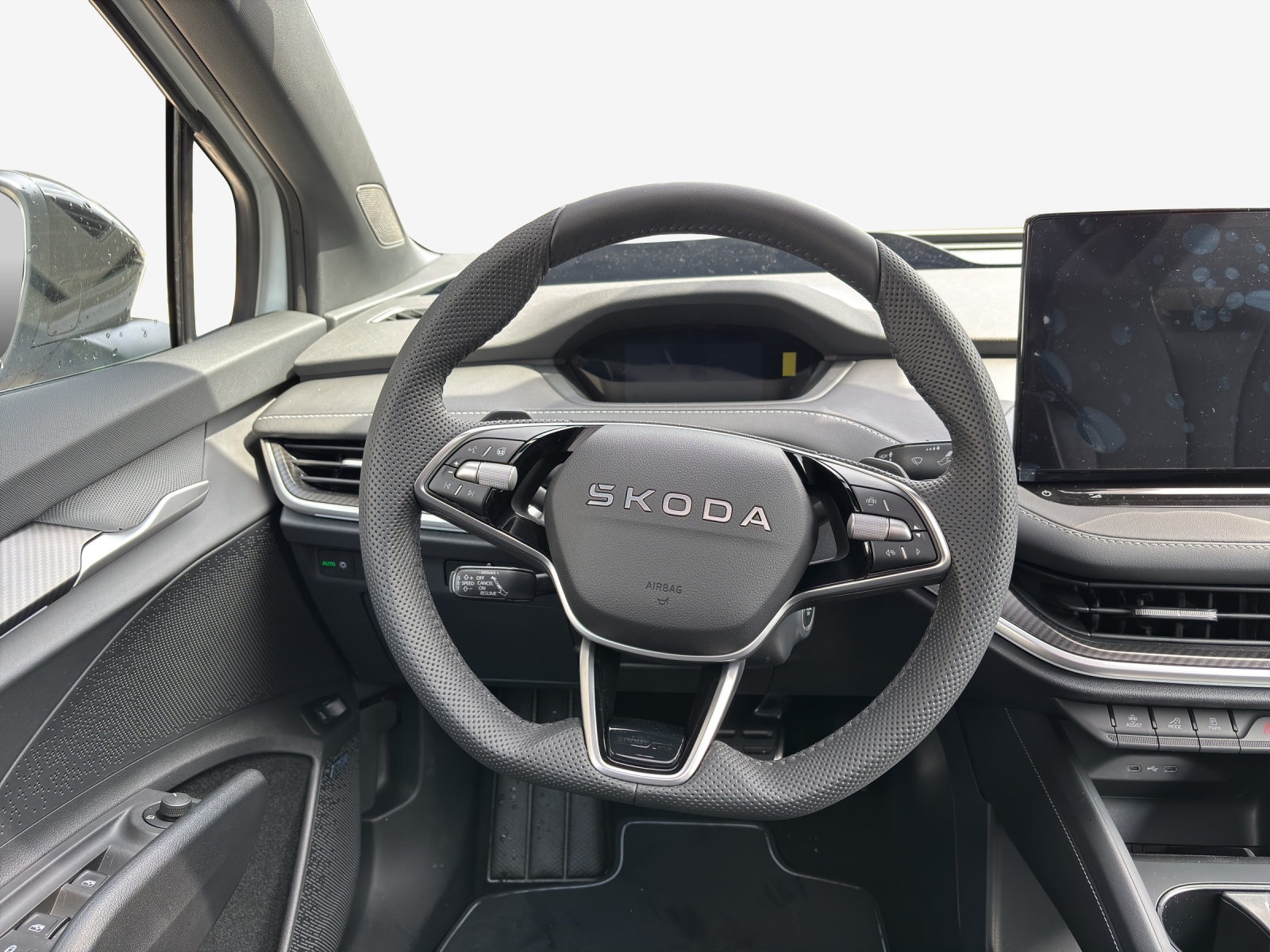 SKODA Enyaq Coupé Sportline 4x4-image-9