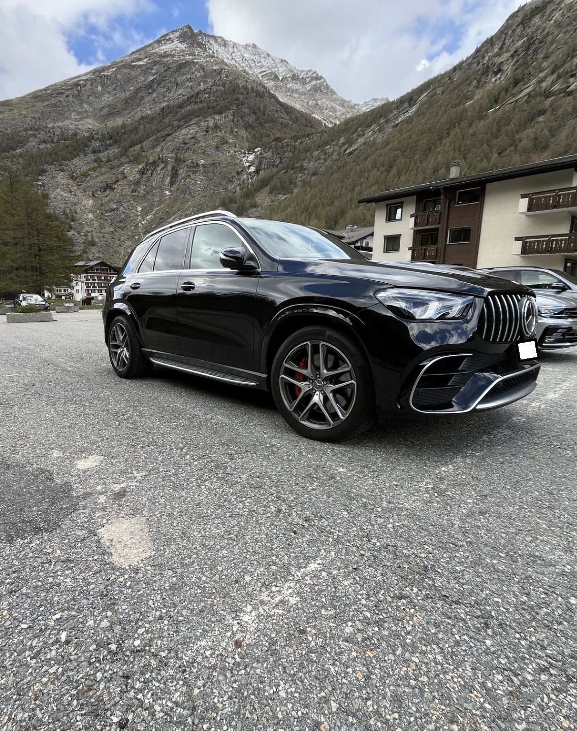 MERCEDES-BENZ GLE 63 S AMG 4Matic+ 9G-Speedshift-image-2