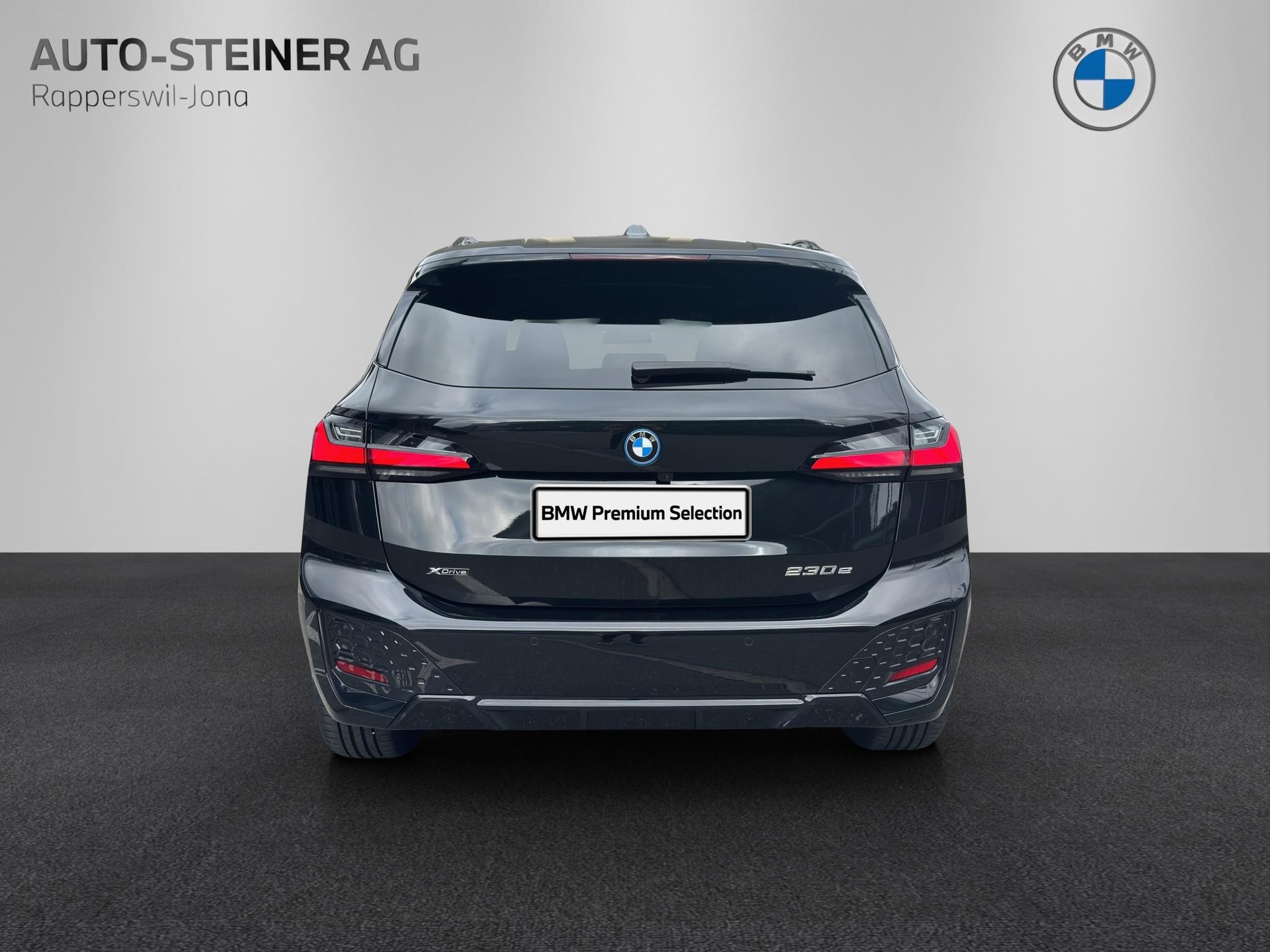 BMW 230e xDrive Active Tourer M Sport-showroom-element-3