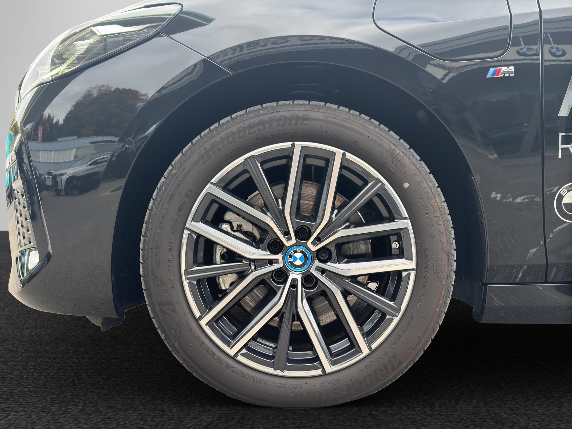 BMW 230e xDrive Active Tourer M Sport-image-9