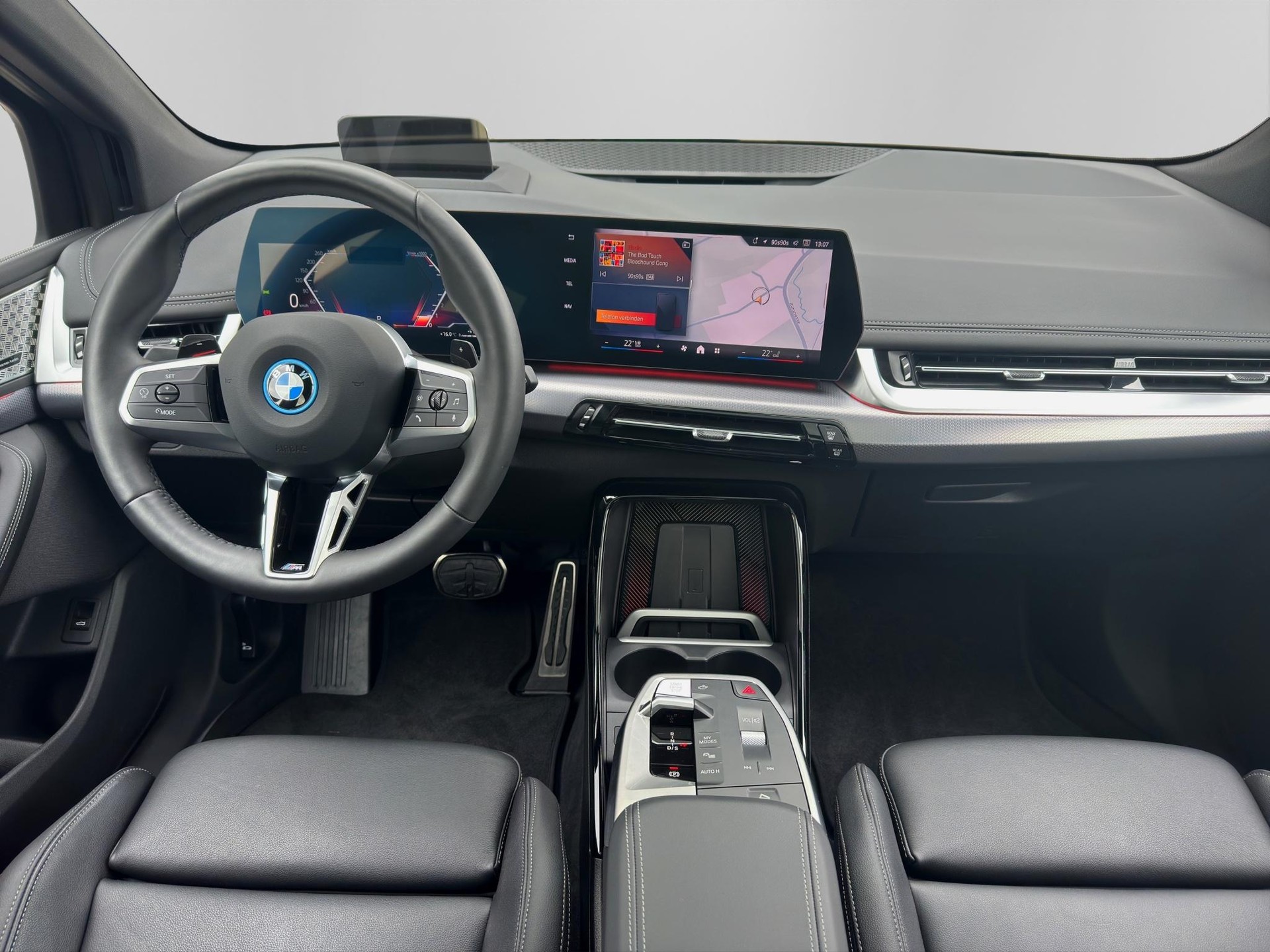 BMW 230e xDrive Active Tourer M Sport-image-12