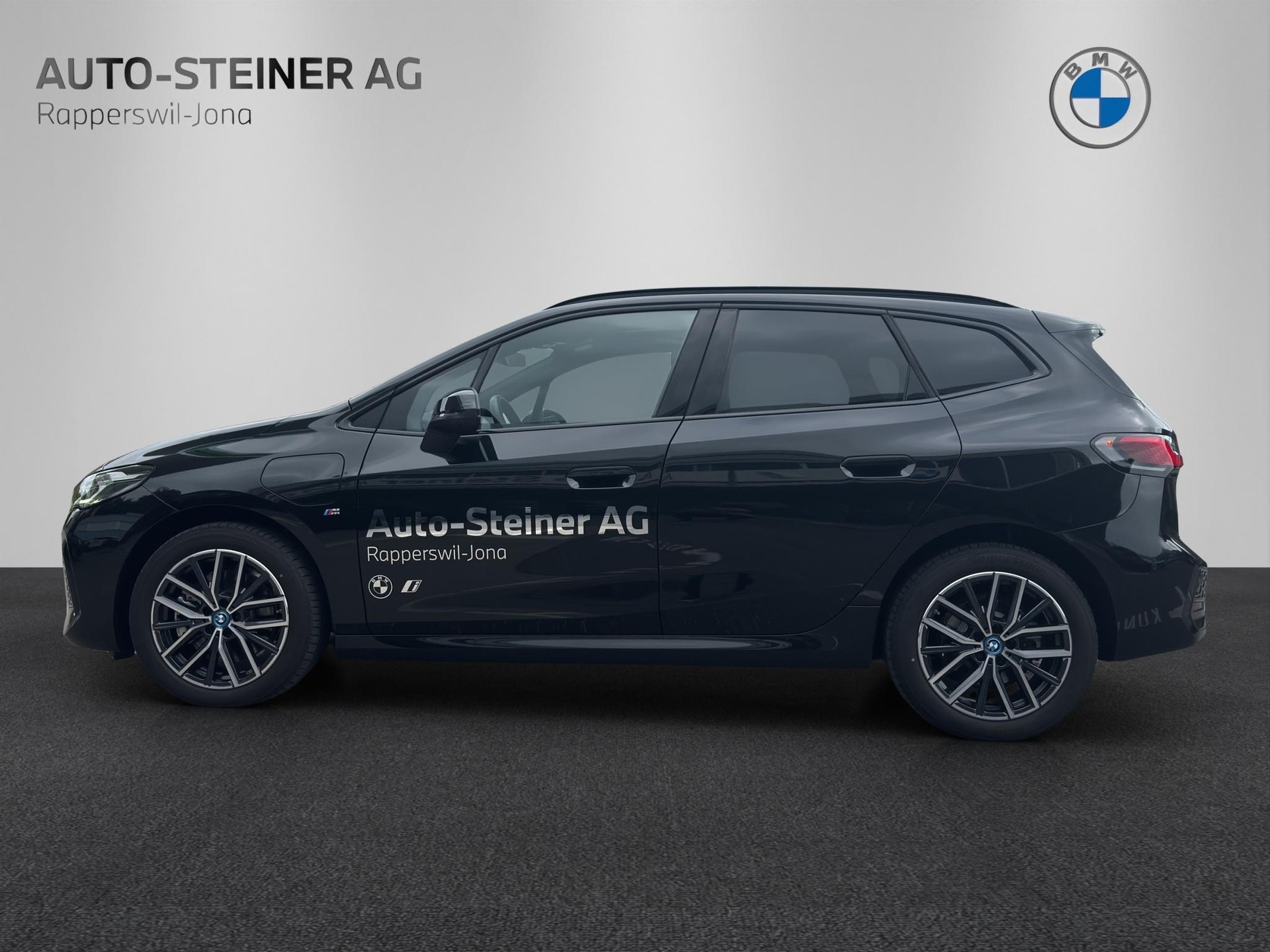 BMW 230e xDrive Active Tourer M Sport-showroom-element-1