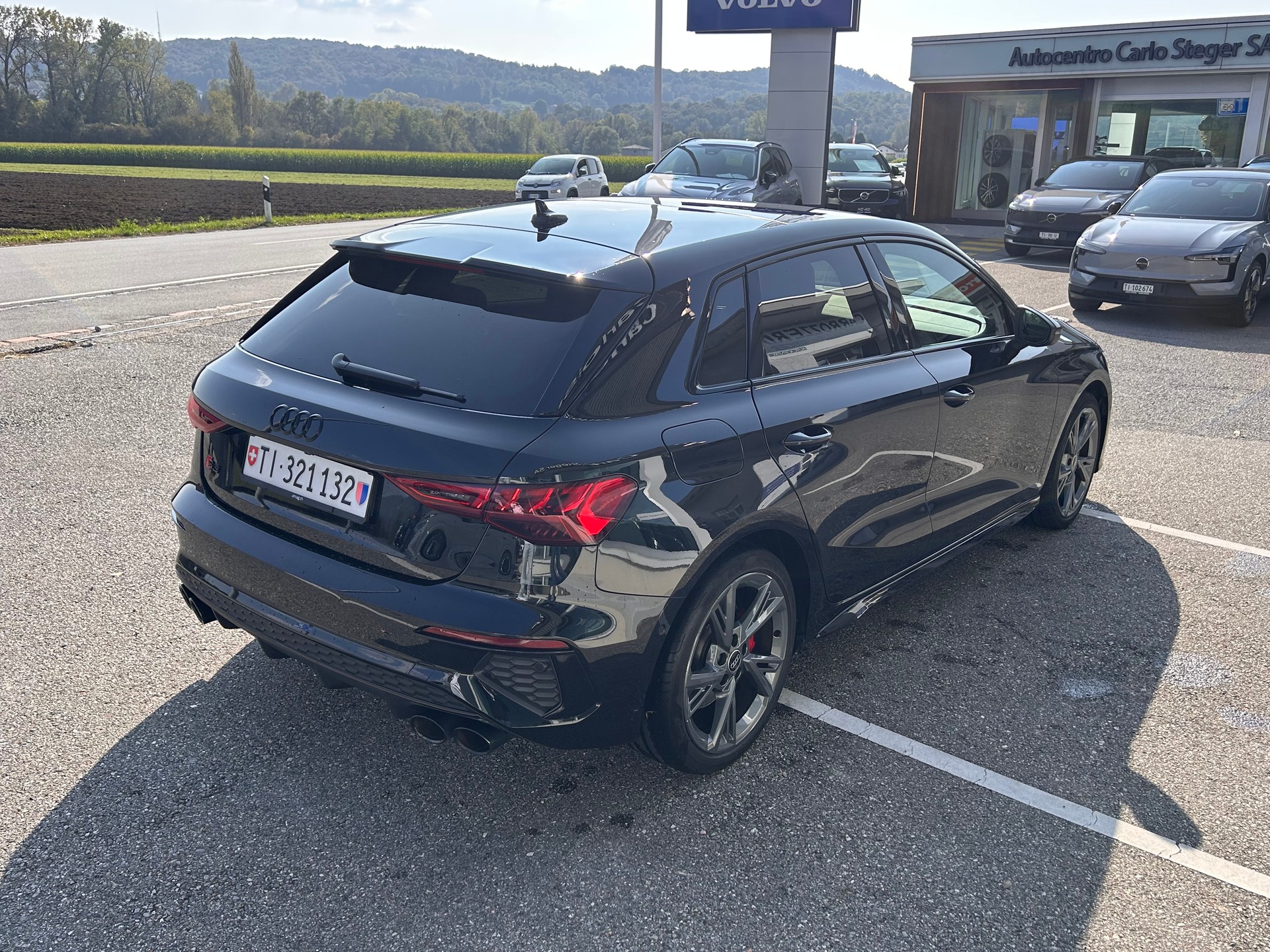 AUDI S3 Sportback 2.0 TFSI quattro S-tronic-image-2