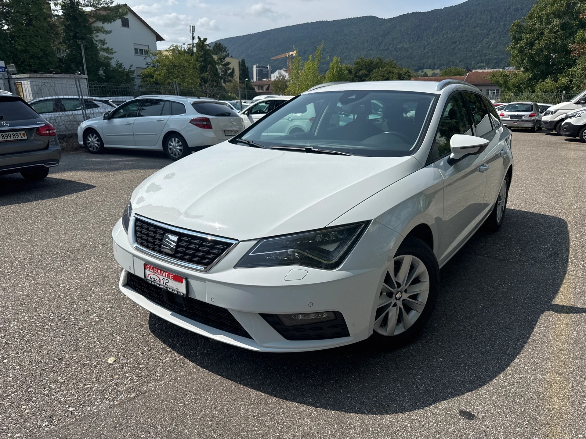 SEAT Leon ST 2.0 TDI CR Style 4Drive DSG * Gr. Navi * Xenon * Klima-auto * PDC v&h * Tempomat * Ab MFK