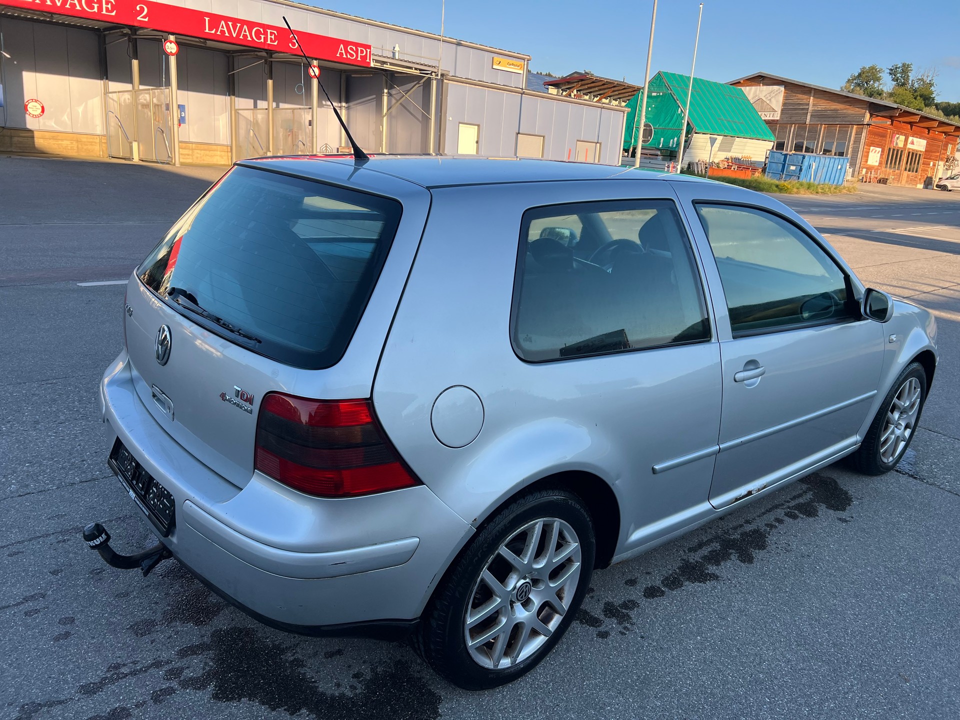 VW Golf 1.9 TDI Generation 4Motion-image-3