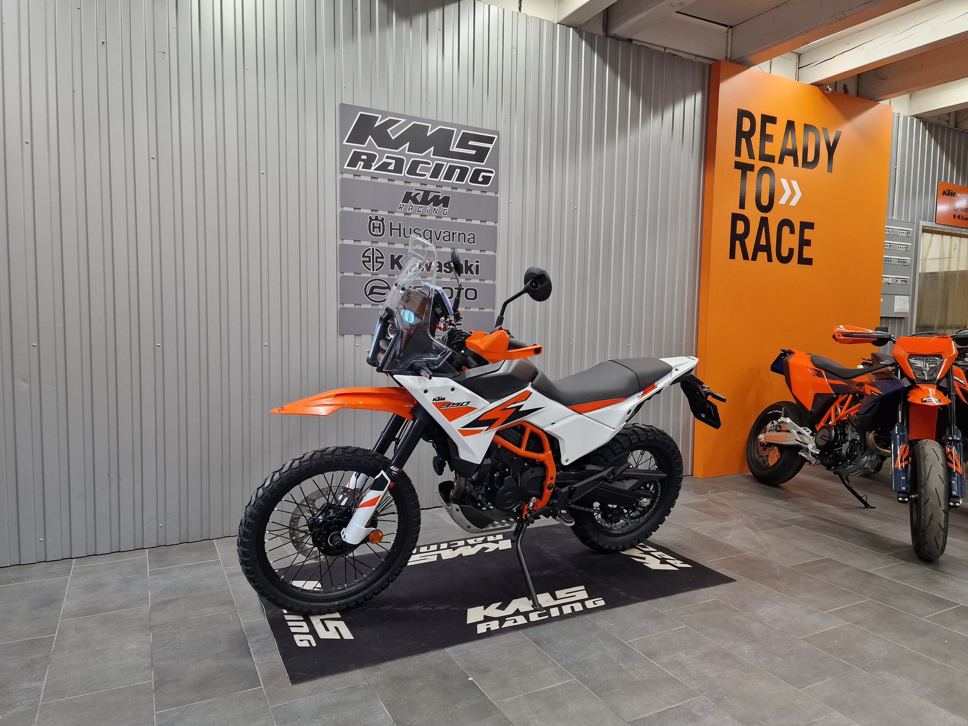 KTM 390 Adventure R-showroom-element-2