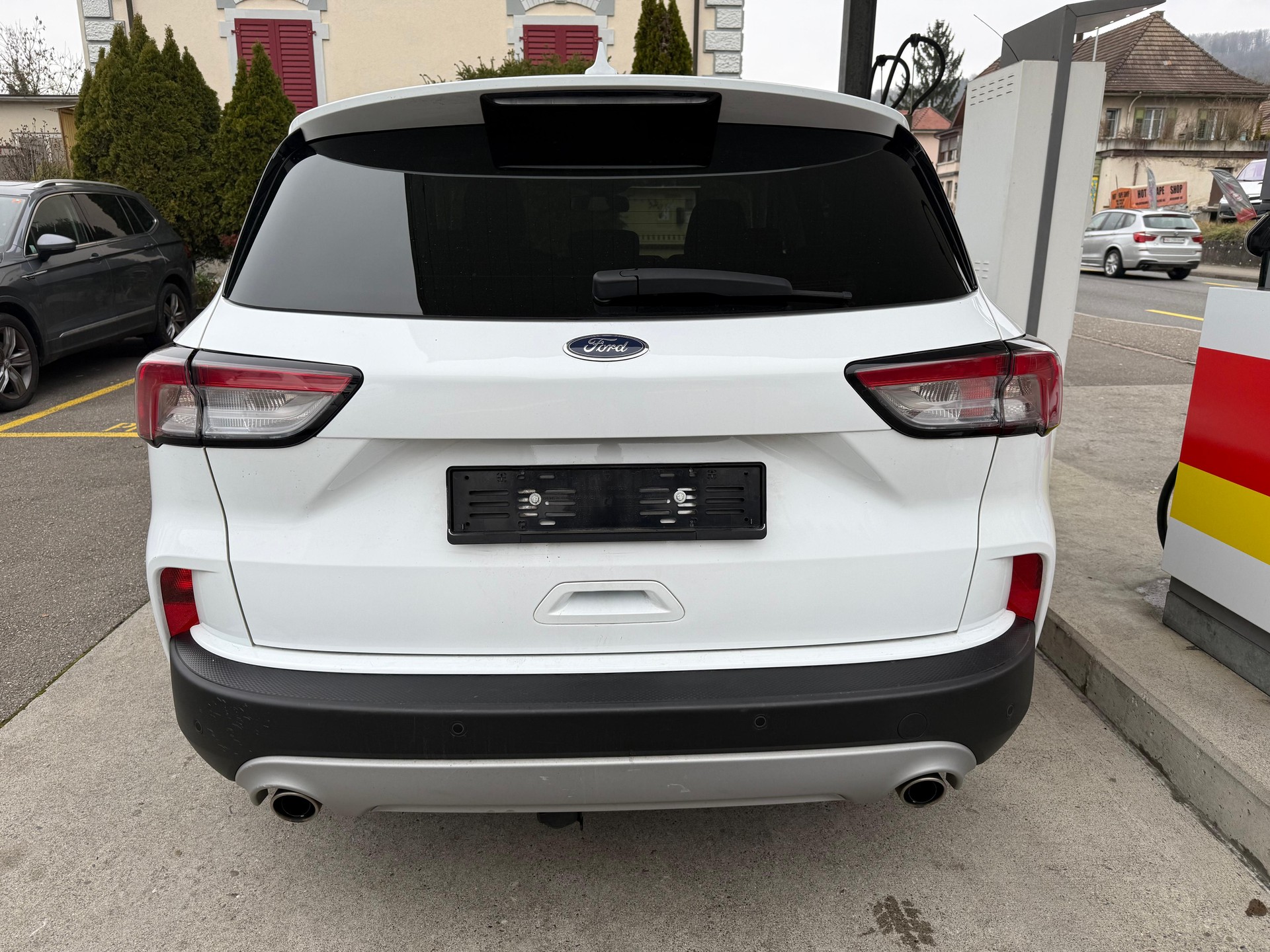FORD Kuga 2.0 TDCi EcoBlue Titanium 4WD-image-7