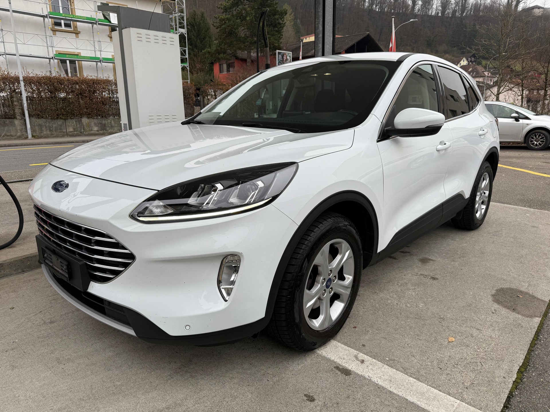 FORD Kuga 2.0 TDCi EcoBlue Titanium 4WD-image-3