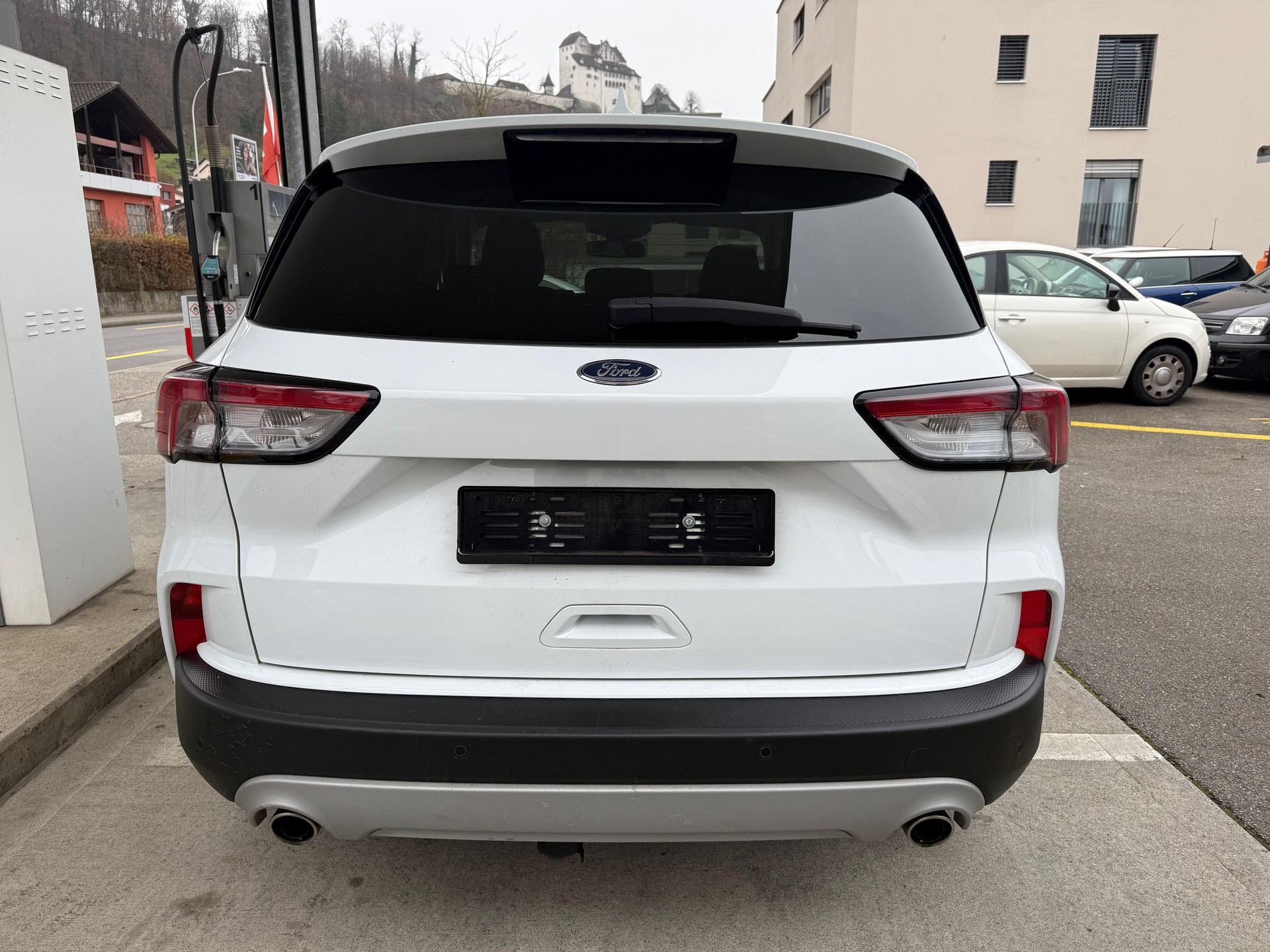 FORD Kuga 2.0 TDCi EcoBlue Titanium 4WD-image-12
