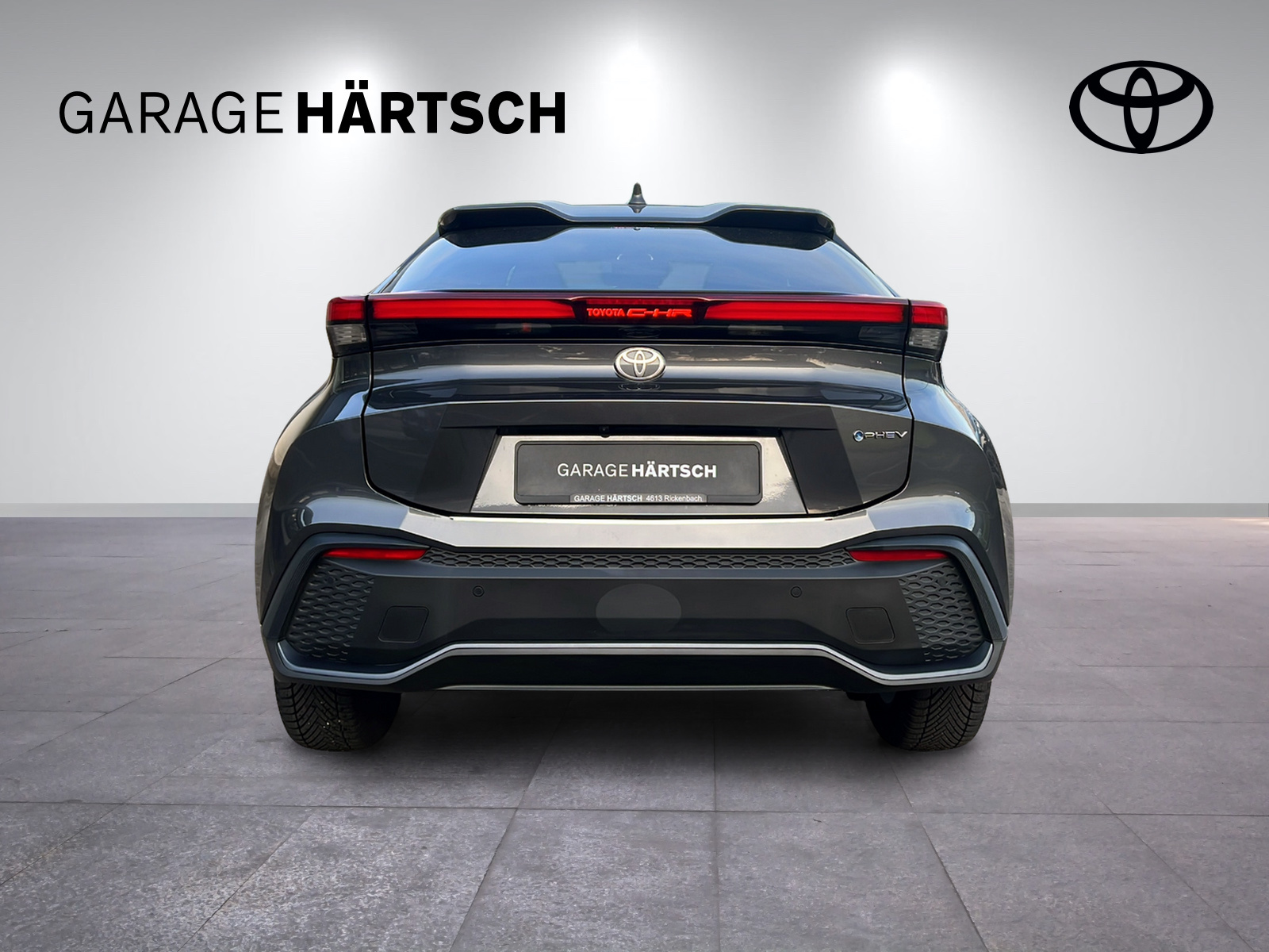 TOYOTA C-HR 2.0 PHEV Swiss Edition-image-4