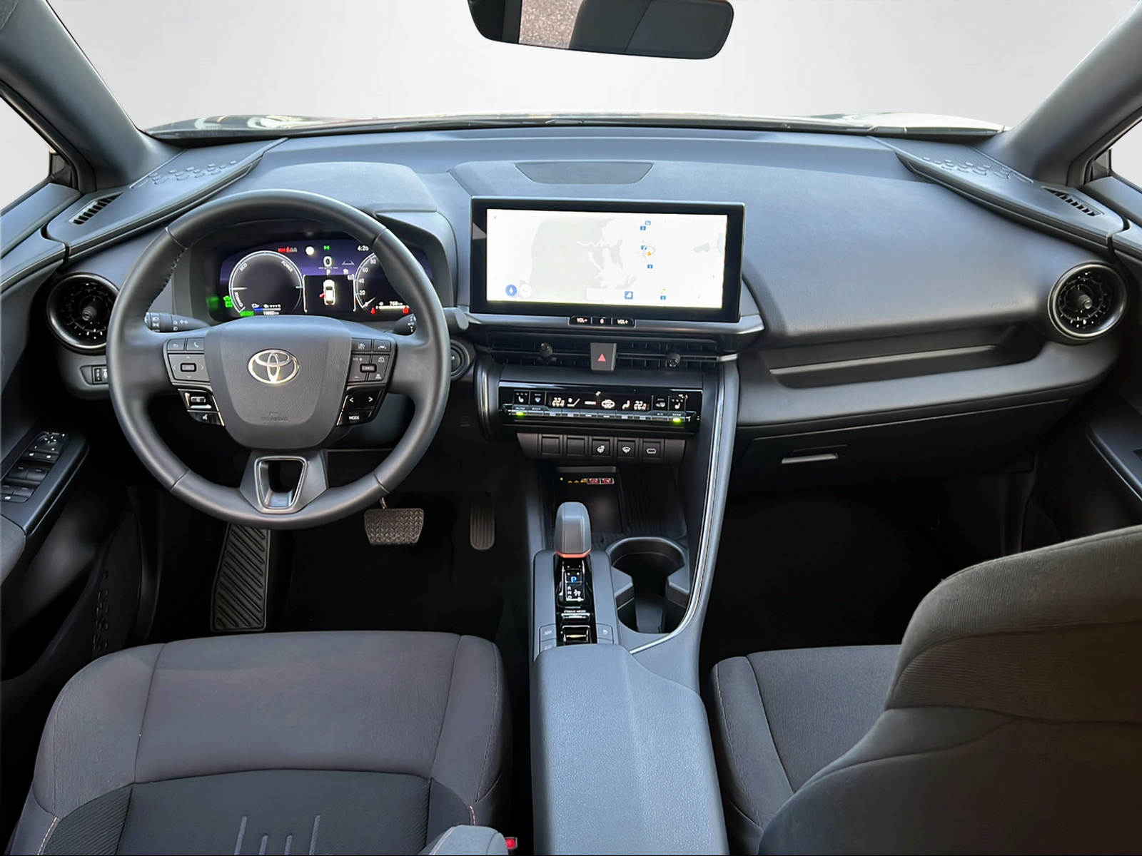 TOYOTA C-HR 2.0 PHEV Swiss Edition-image-11