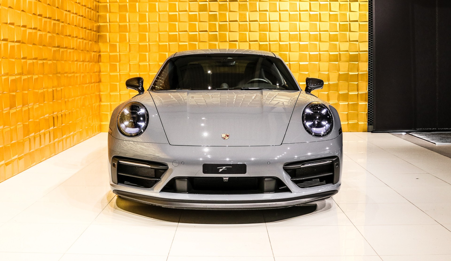 PORSCHE 911 992 Carrera 4 GTS PDK-image-2