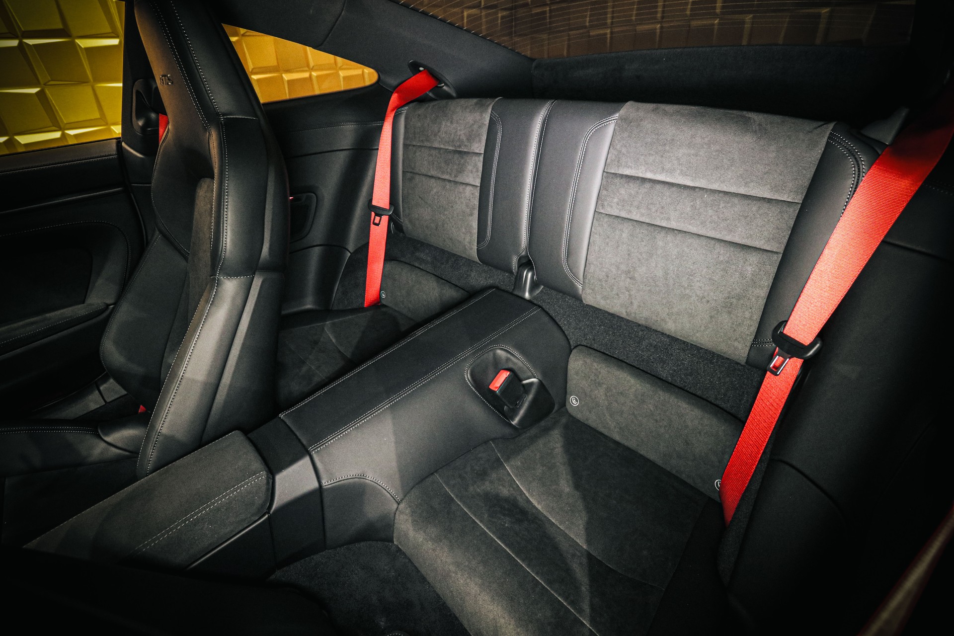 PORSCHE 911 992 Carrera 4 GTS PDK-image-11
