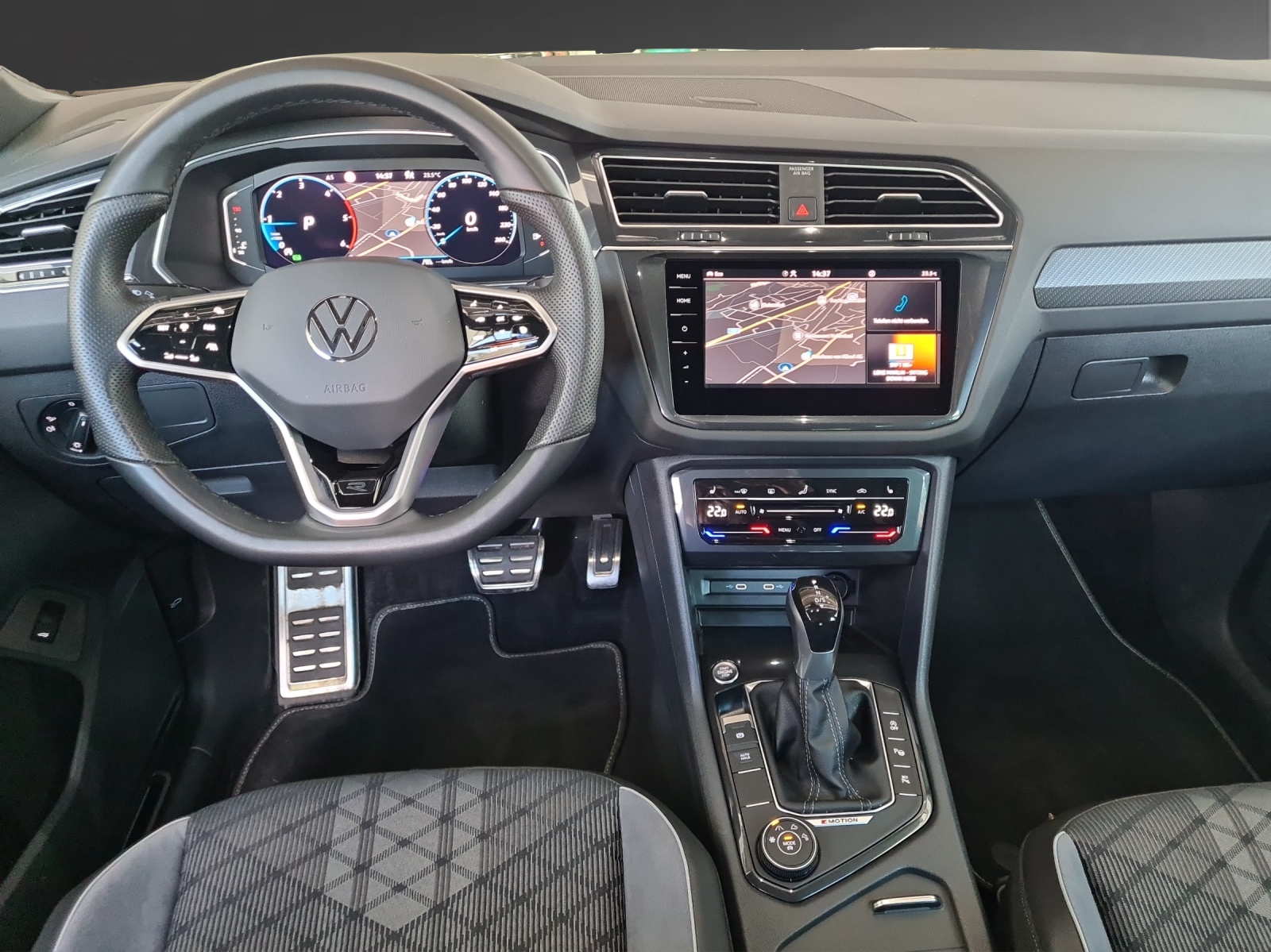 VW Tiguan 2.0 TDI SCR R-Line 4Motion DSG-image-7