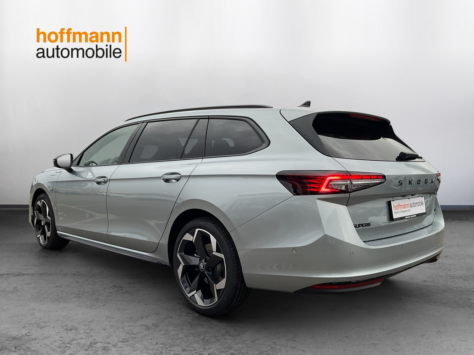 SKODA Superb Combi 1.5 TSI PHEV Sportline DSG-image-5