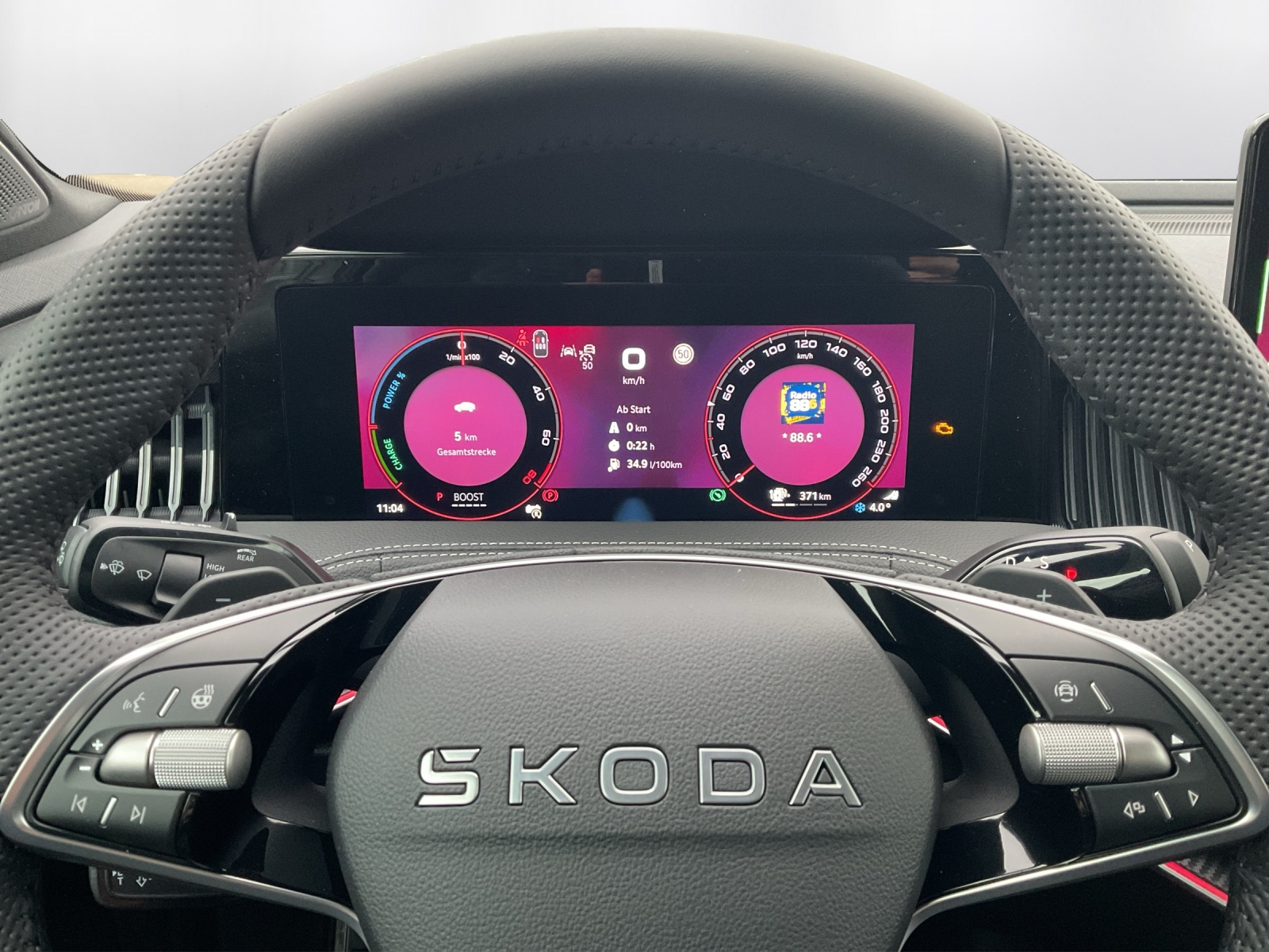 SKODA Superb Combi 1.5 TSI PHEV Sportline DSG-image-7