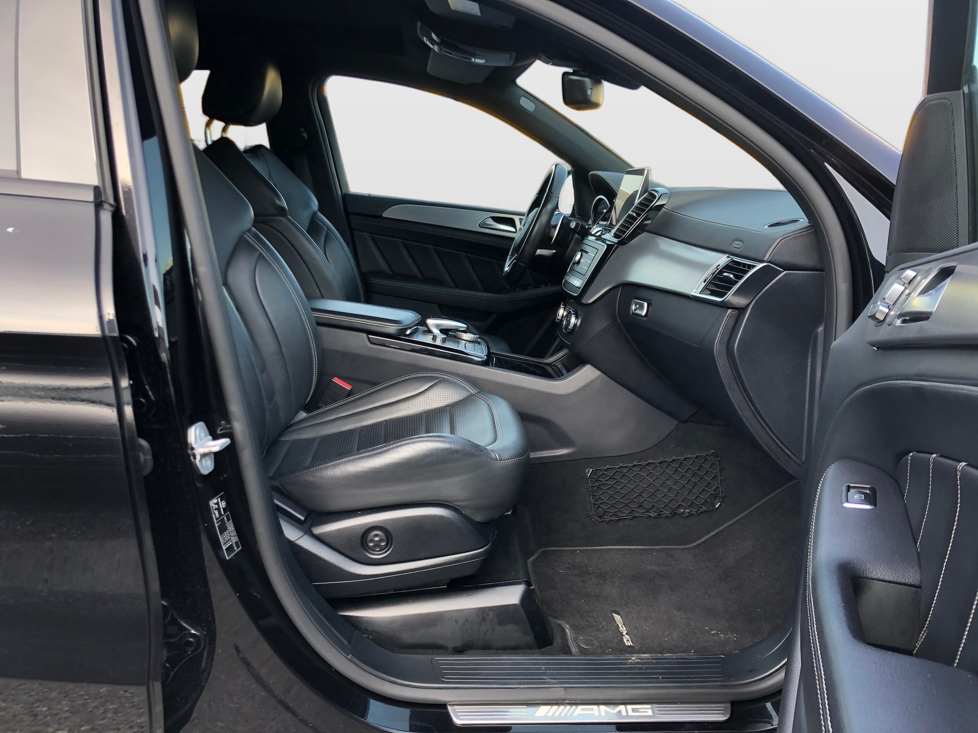 MERCEDES-BENZ GLE Coupé 63 AMG 4Matic Speedshift-image-12