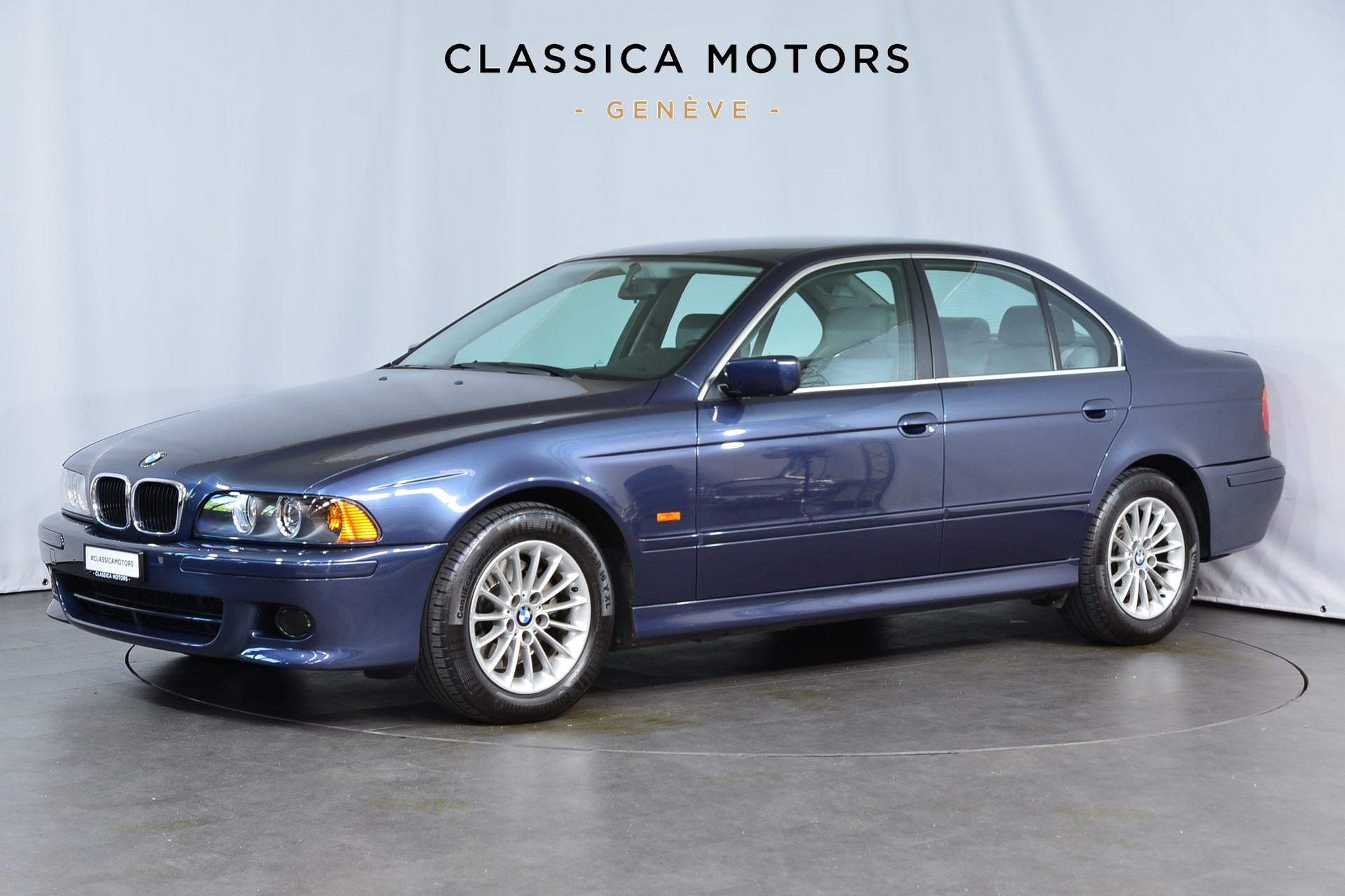 BMW 530i-image-7