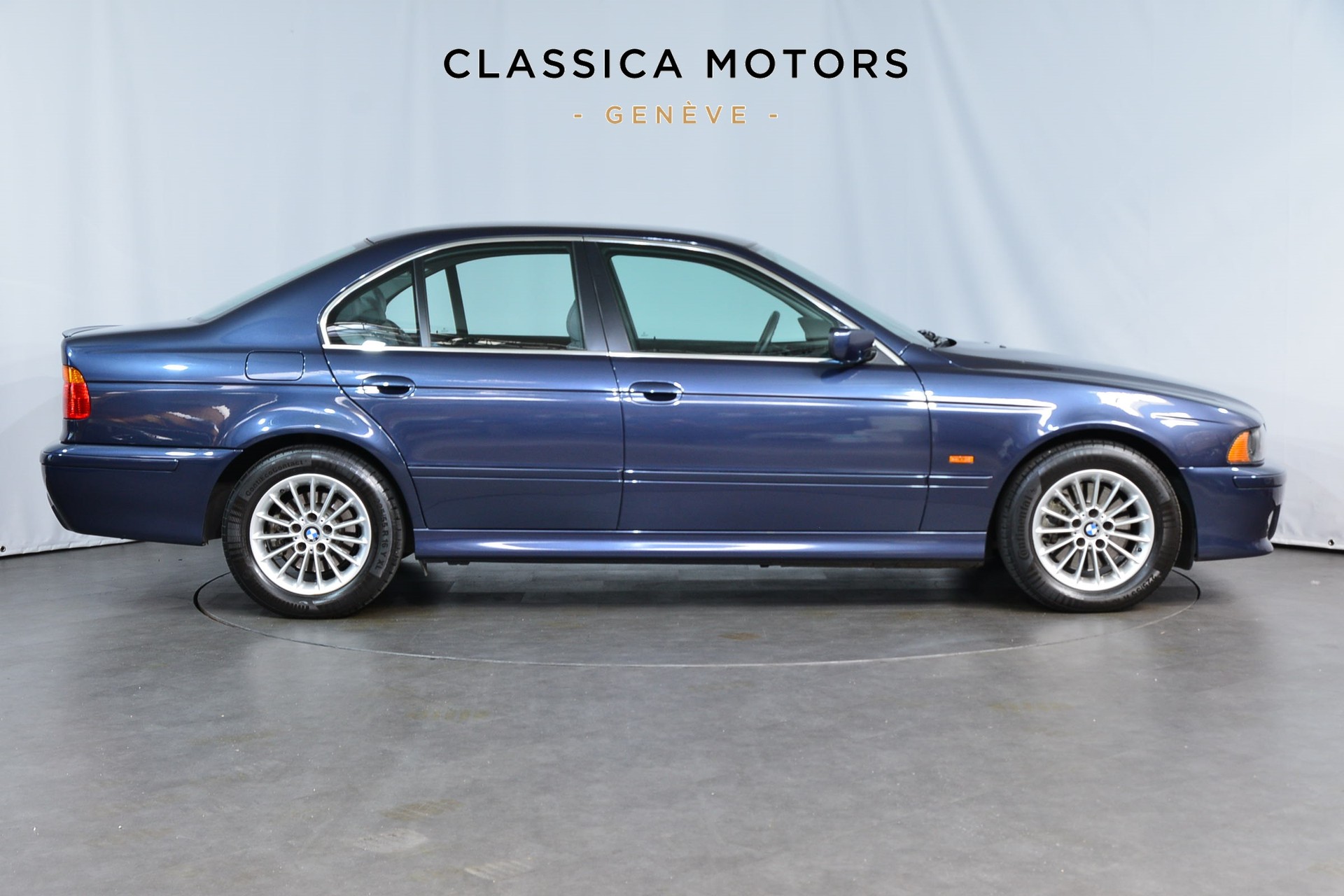 BMW 530i-image-2