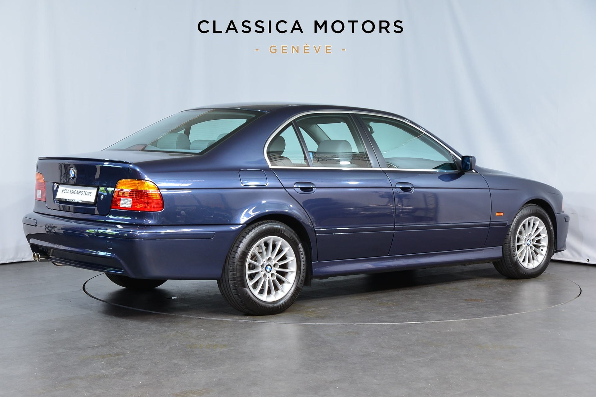 BMW 530i-image-3