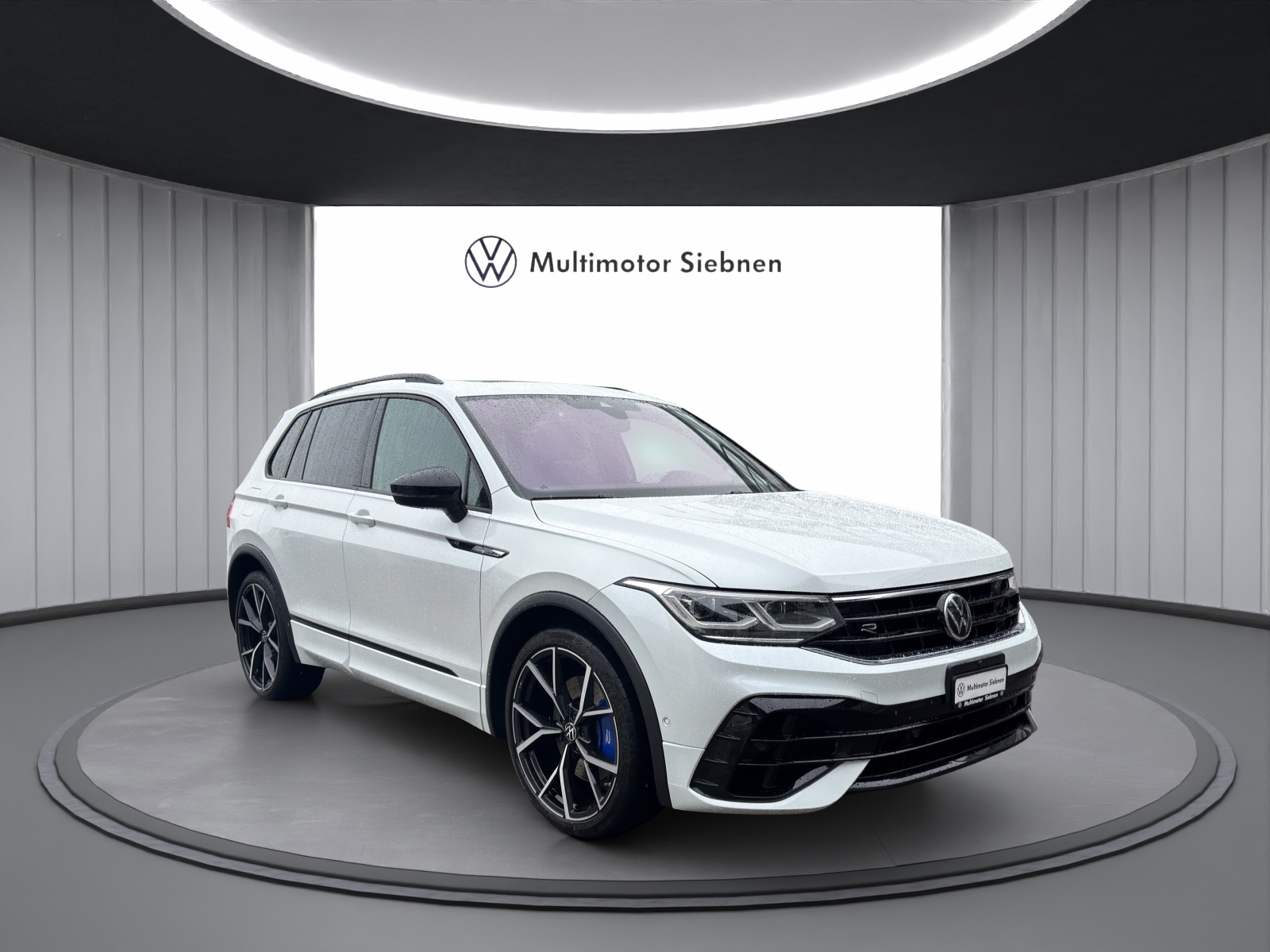 VW Tiguan 2.0TSI R 4Motion DSG-image-6
