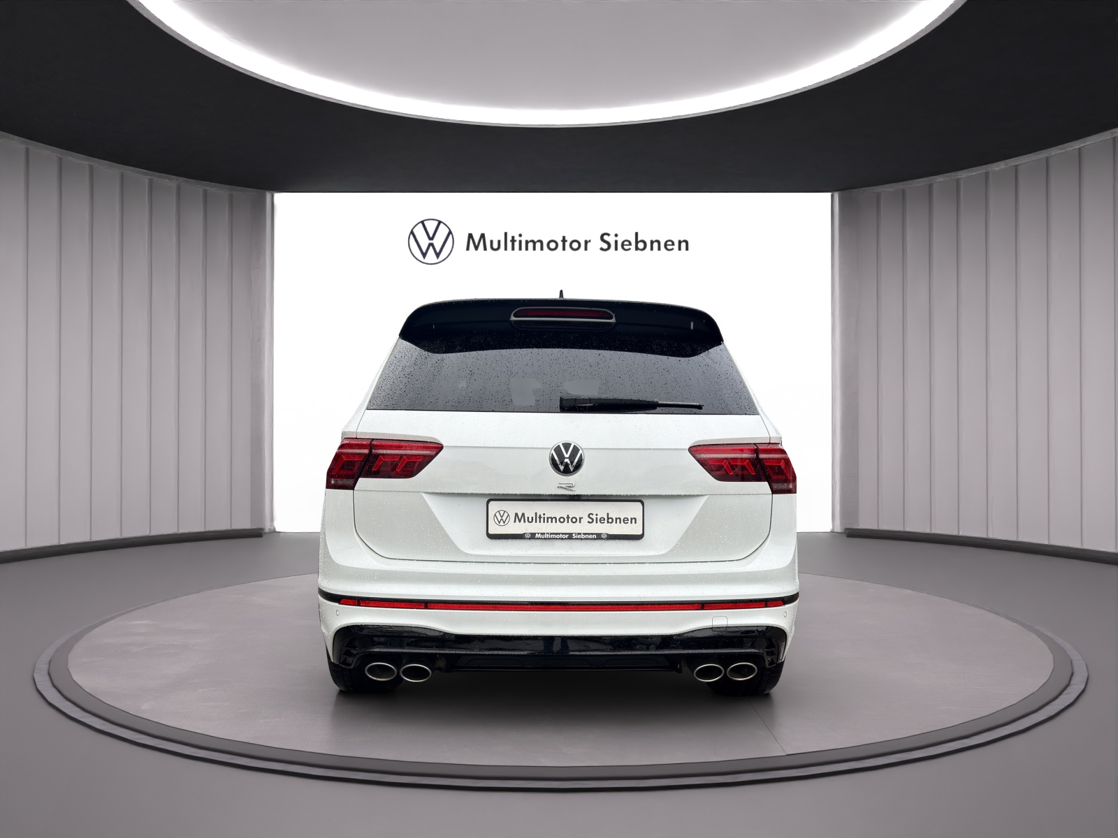 VW Tiguan 2.0TSI R 4Motion DSG-image-3