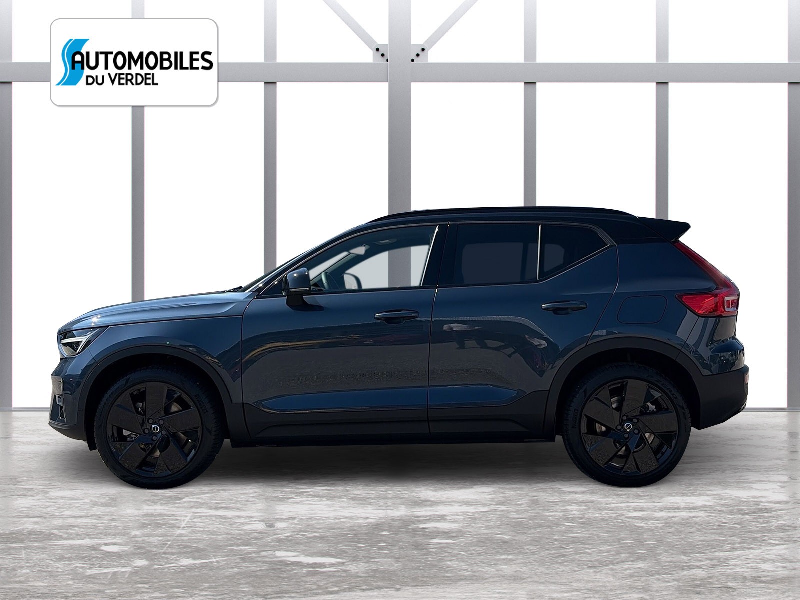 VOLVO EX40 Twin Black Edition AWD-image-1