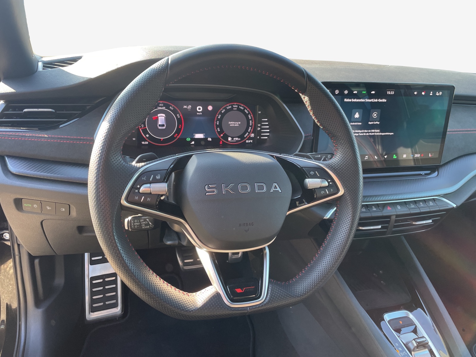 SKODA Octavia Combi 2.0 TSI DSG RS-image-9