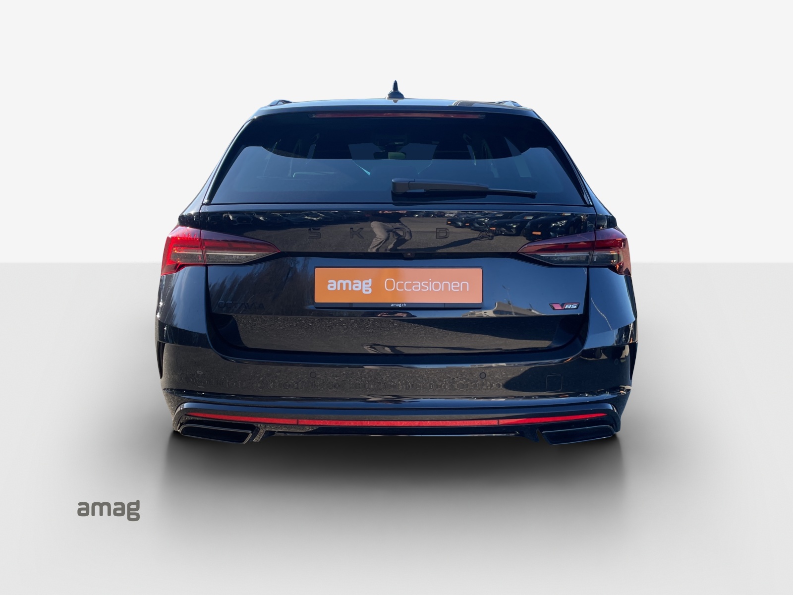 SKODA Octavia Combi 2.0 TSI DSG RS-image-3