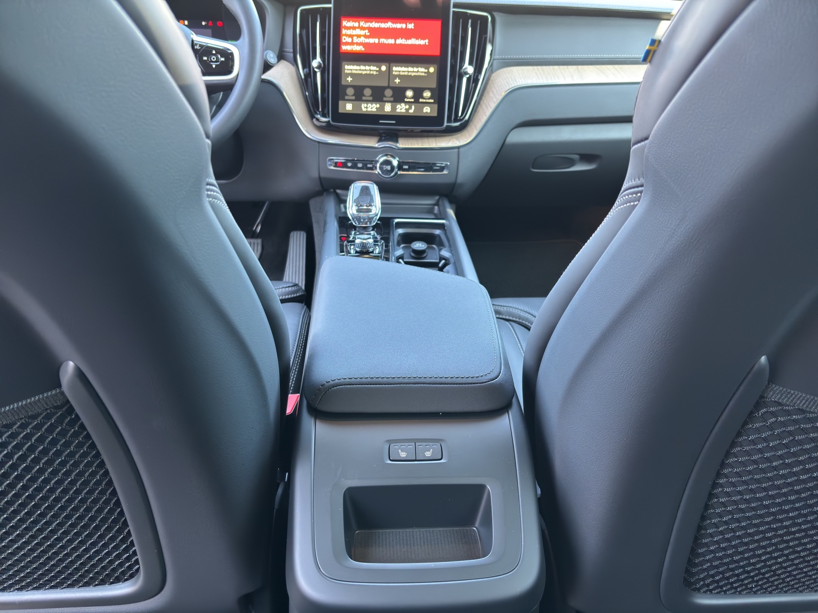VOLVO XC60 2.0 T6 TE Ultra Dark eAWD-image-7
