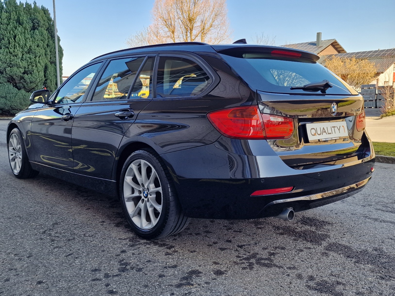 BMW 320d Touring Steptronic-image-5