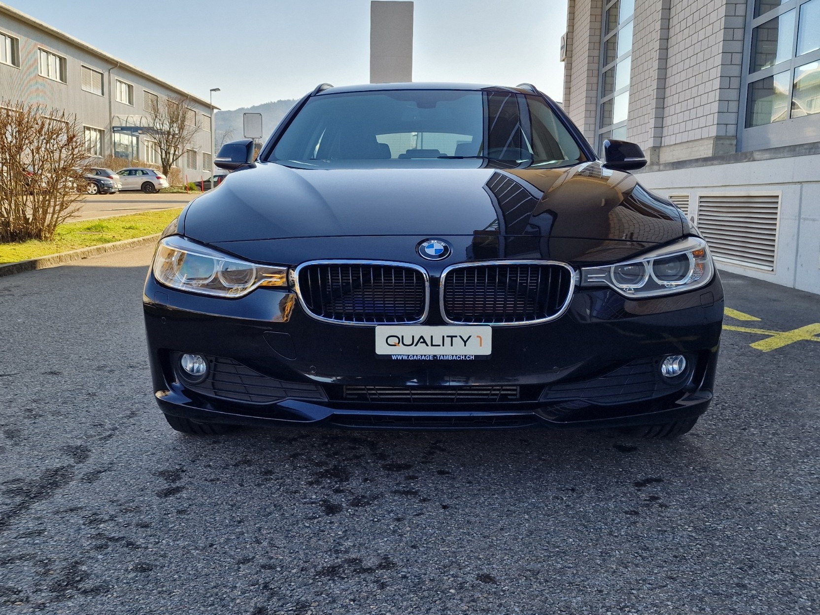 BMW 320d Touring Steptronic-image-2