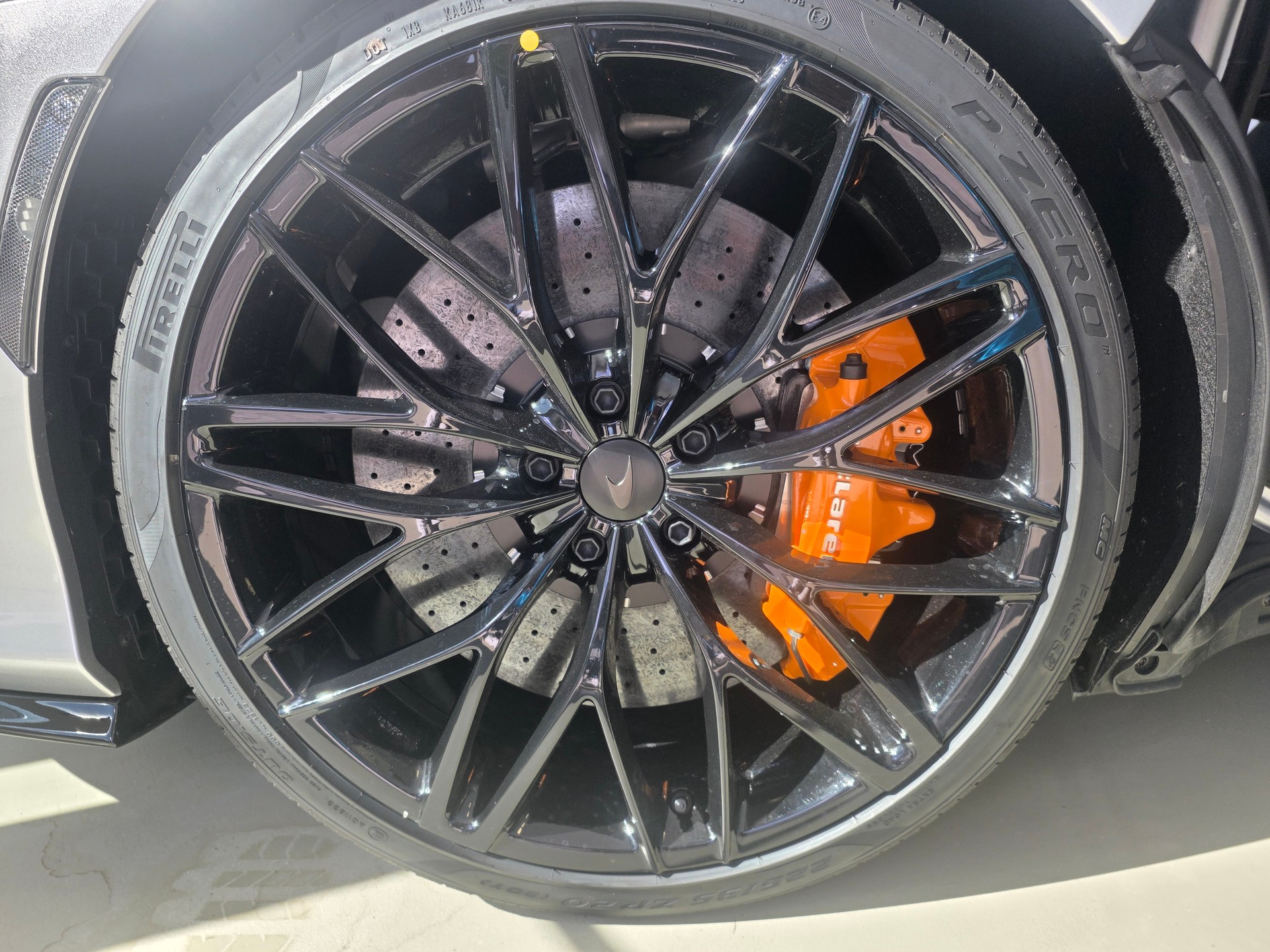 McLAREN NEW GTS 635cv-image-15