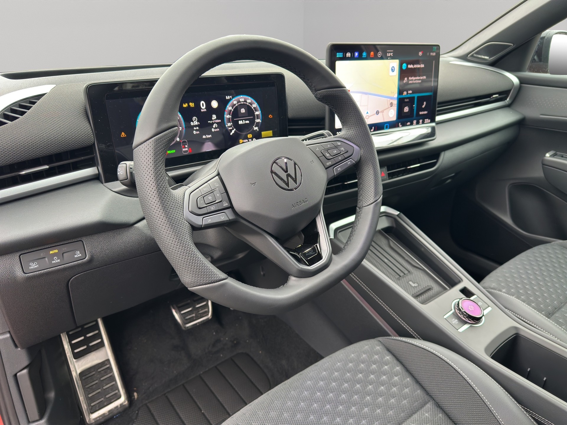VW T-Roc 1.5 eTSI mHEV R-Line DSG-image-11