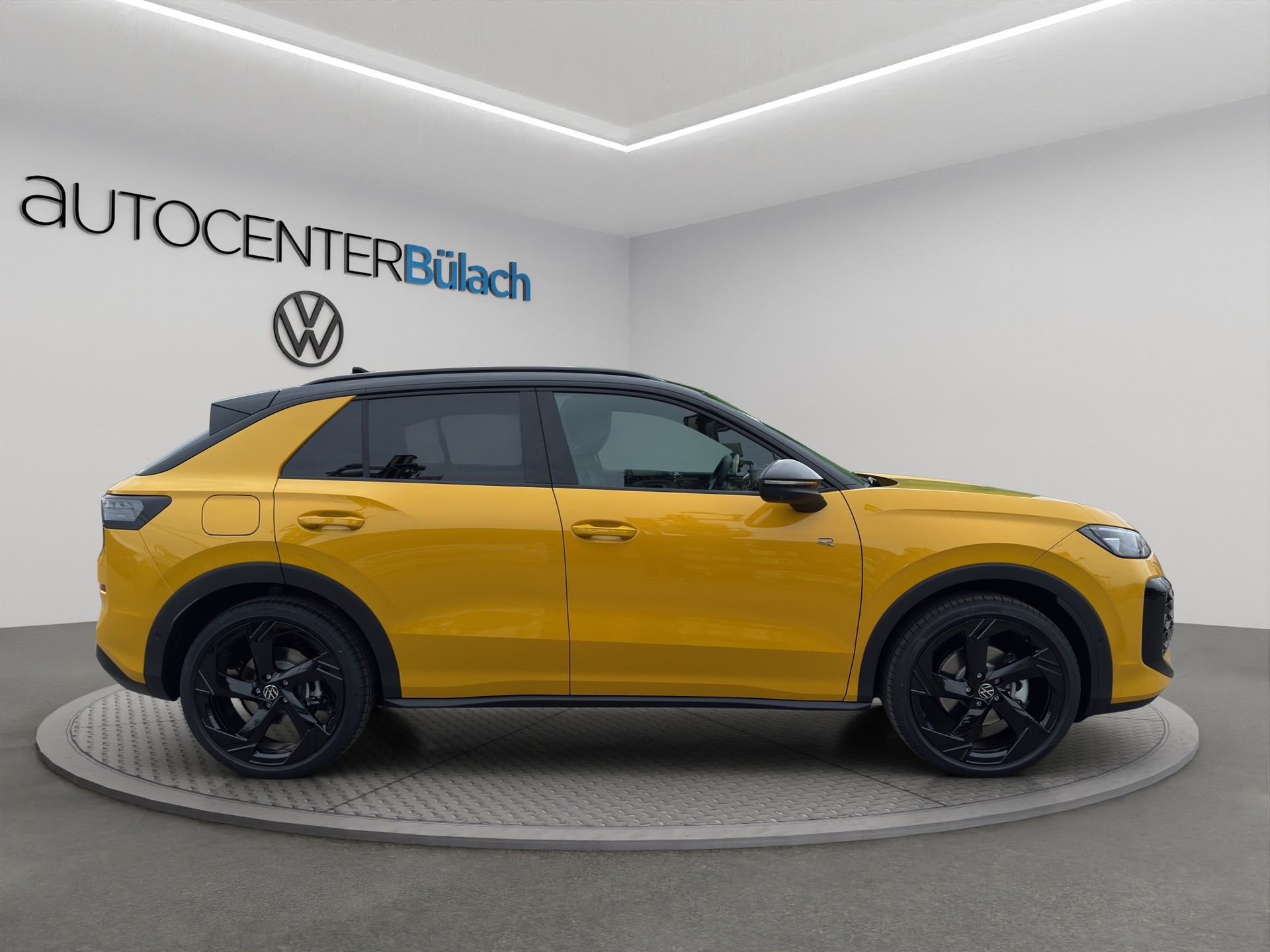 VW T-Roc 1.5 eTSI mHEV R-Line DSG-image-3