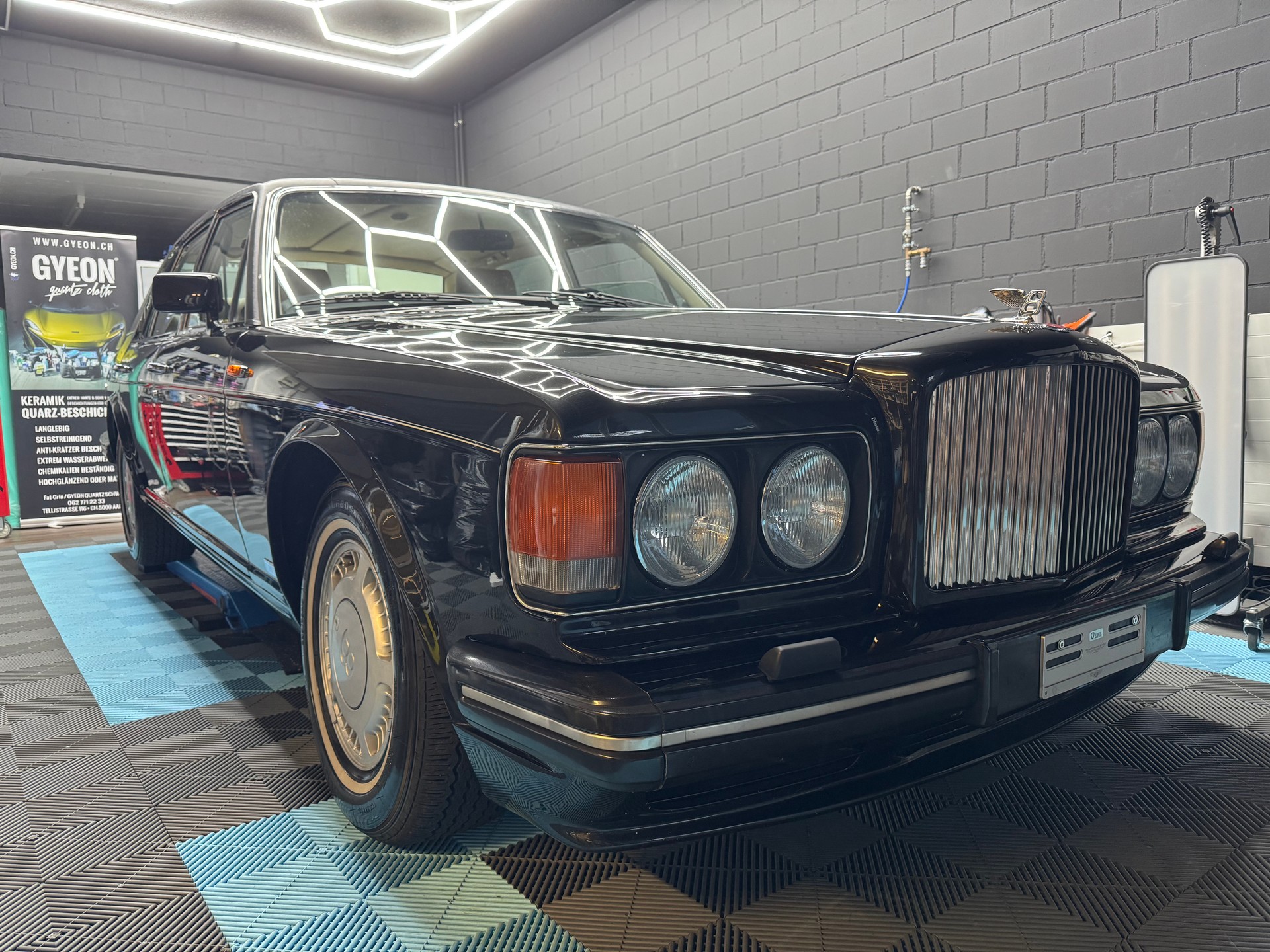 BENTLEY Turbo R