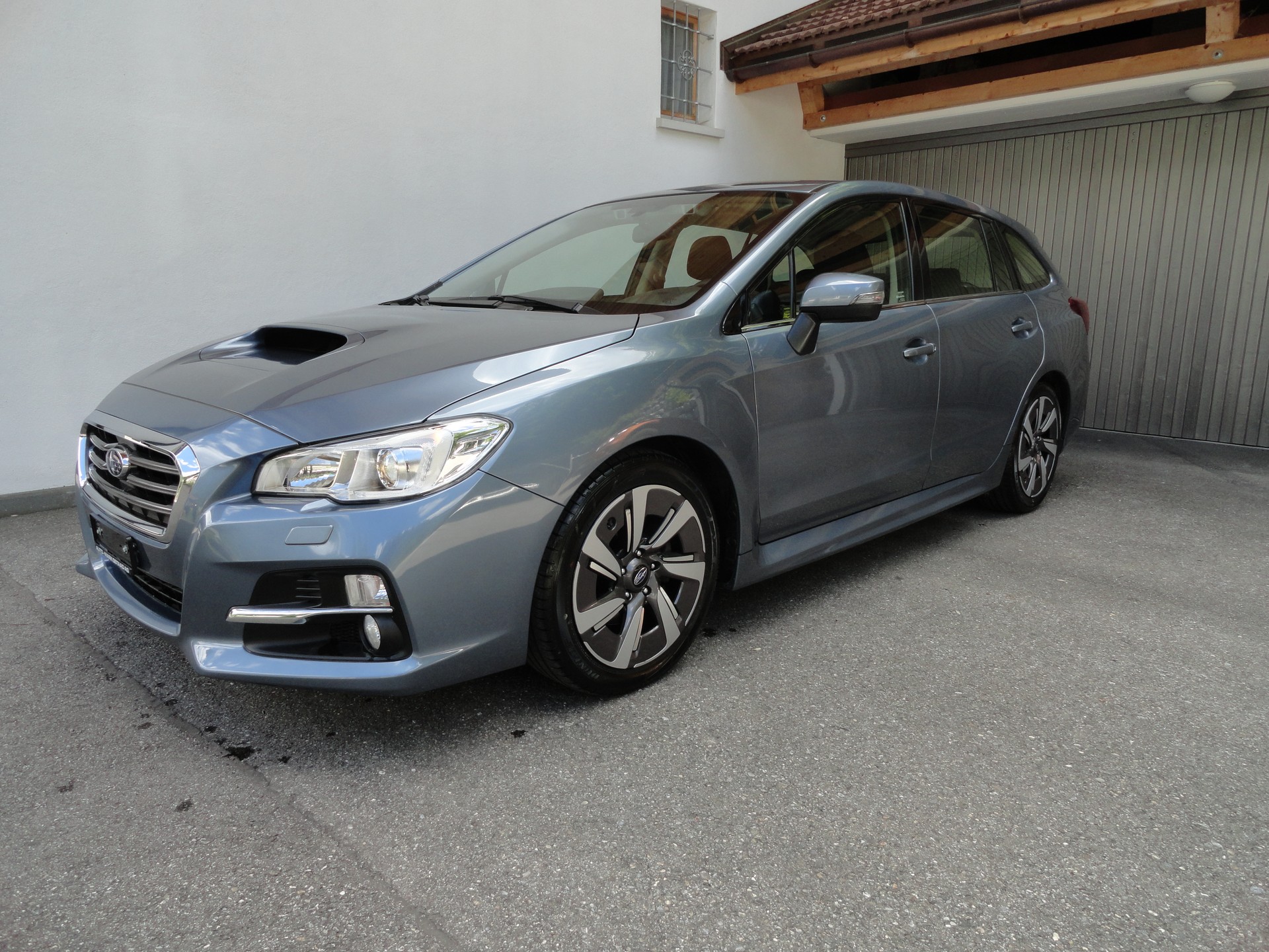 SUBARU Levorg 1.6DIT Advantage AWD Lineartronic-image-0