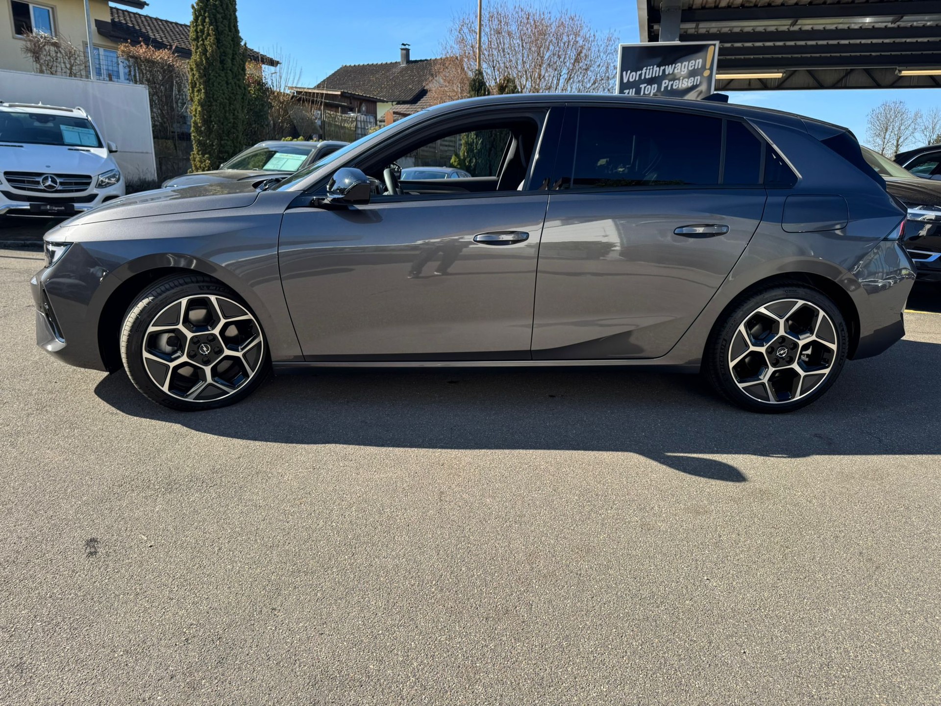 OPEL Astra 1.6 PHEV GS A-image-4