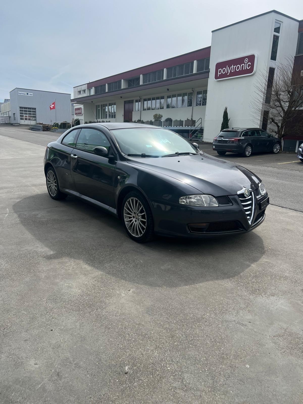 ALFA ROMEO GT 1.9 JTD Progression-image-0