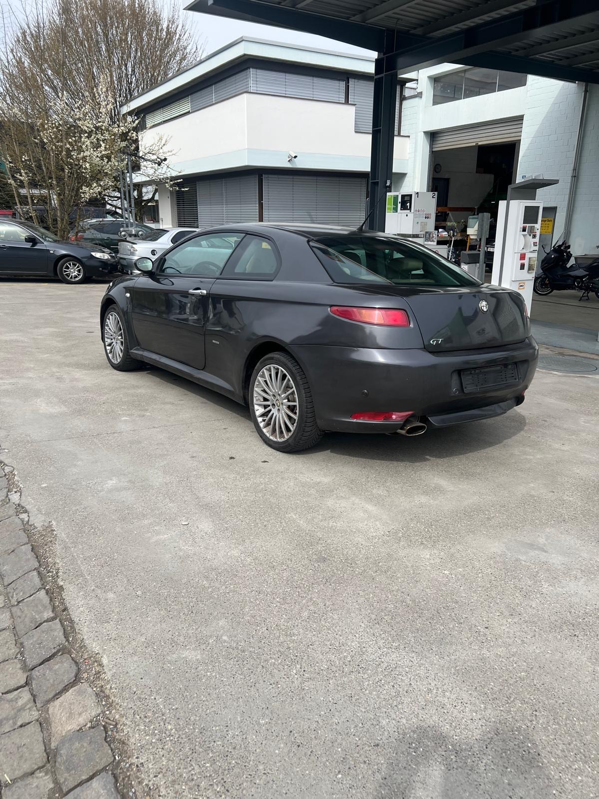 ALFA ROMEO GT 1.9 JTD Progression-image-2