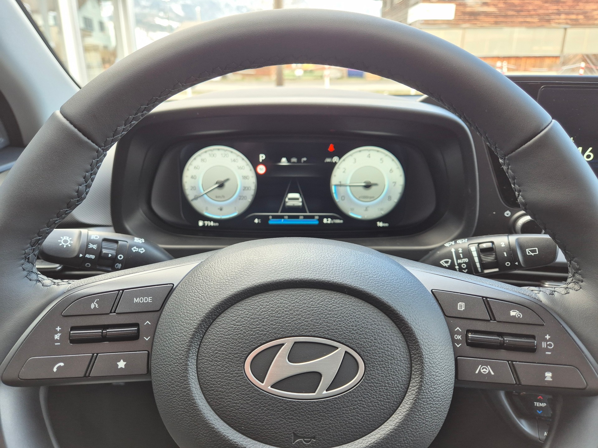 HYUNDAI i20 1.0 T-GDi Vertex DCT-image-9