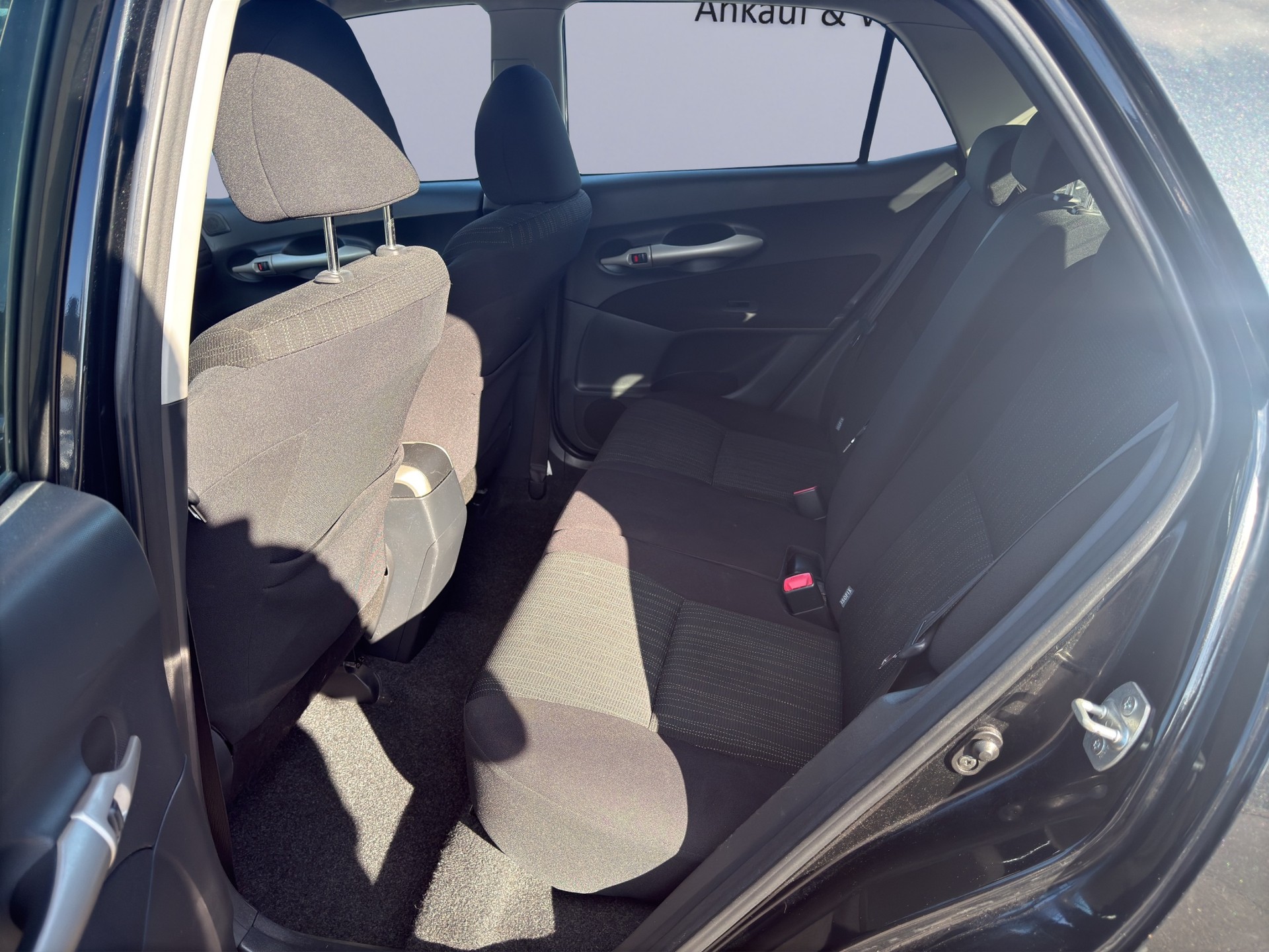 TOYOTA Auris 1.4 Linea Terra-image-12